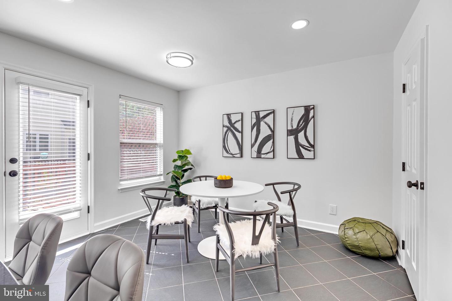 2506 JAMES MONROE CIR, HERNDON, Virginia 20171, 3 Bedrooms Bedrooms, ,2 BathroomsBathrooms,Residential,For sale,2506 JAMES MONROE CIR,VAFX2258206 MLS # VAFX2258206