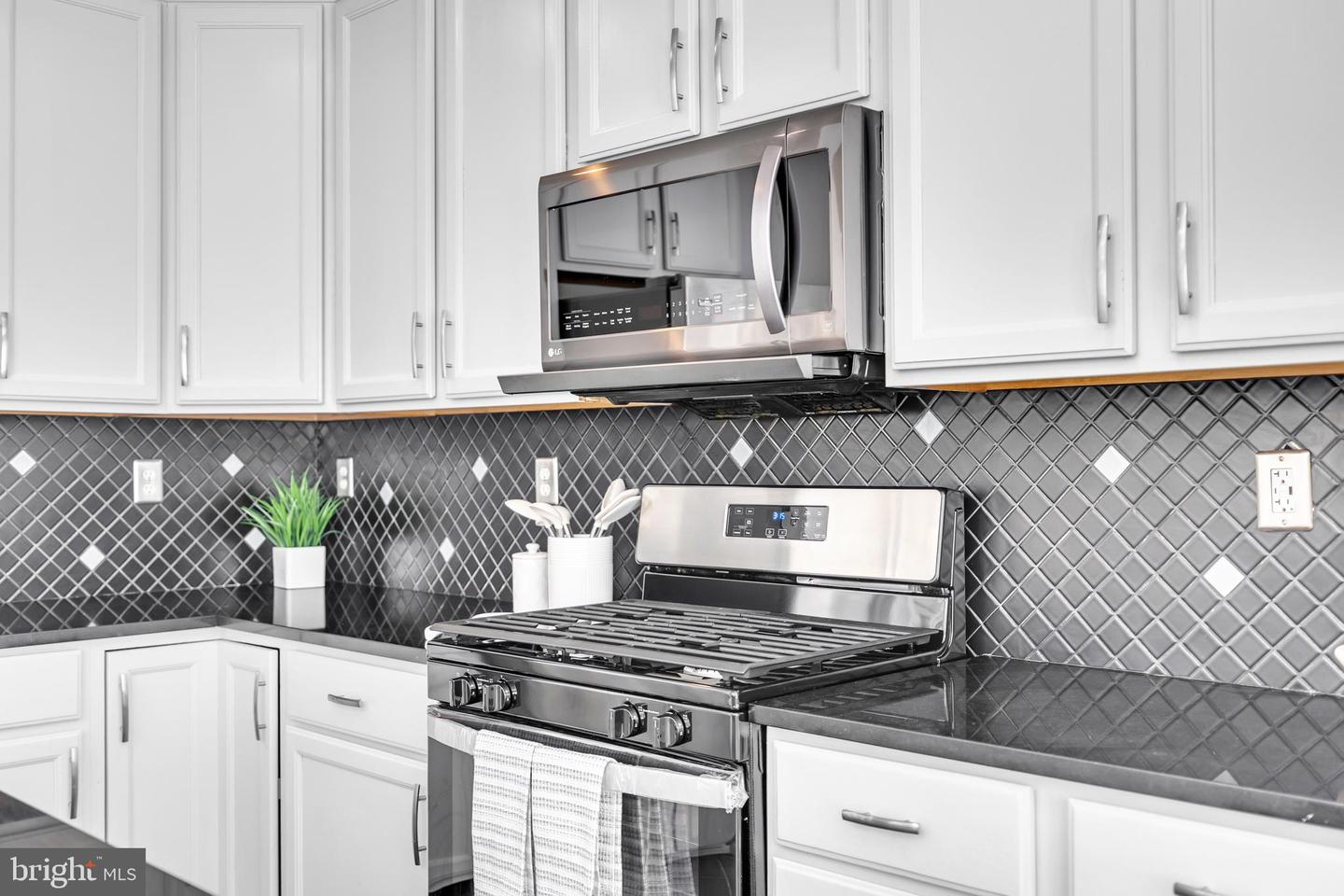 2506 JAMES MONROE CIR, HERNDON, Virginia 20171, 3 Bedrooms Bedrooms, ,2 BathroomsBathrooms,Residential,For sale,2506 JAMES MONROE CIR,VAFX2258206 MLS # VAFX2258206