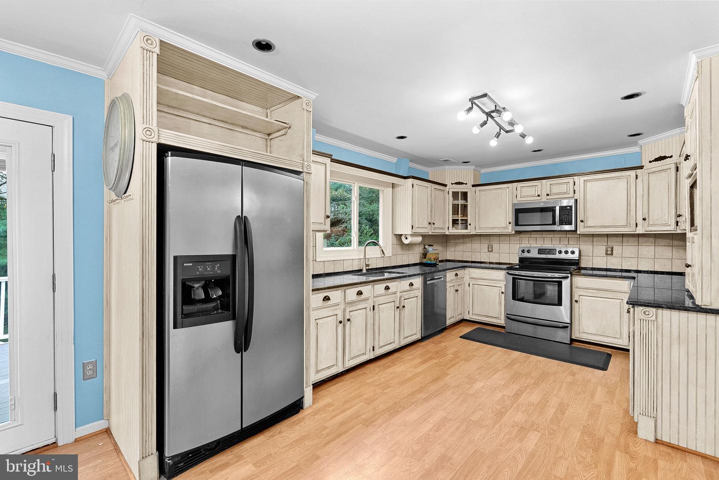 17313 PICKWICK DR, PURCELLVILLE, Virginia 20132, 5 Bedrooms Bedrooms, ,3 BathroomsBathrooms,Residential,For sale,17313 PICKWICK DR,VALO2104670 MLS # VALO2104670