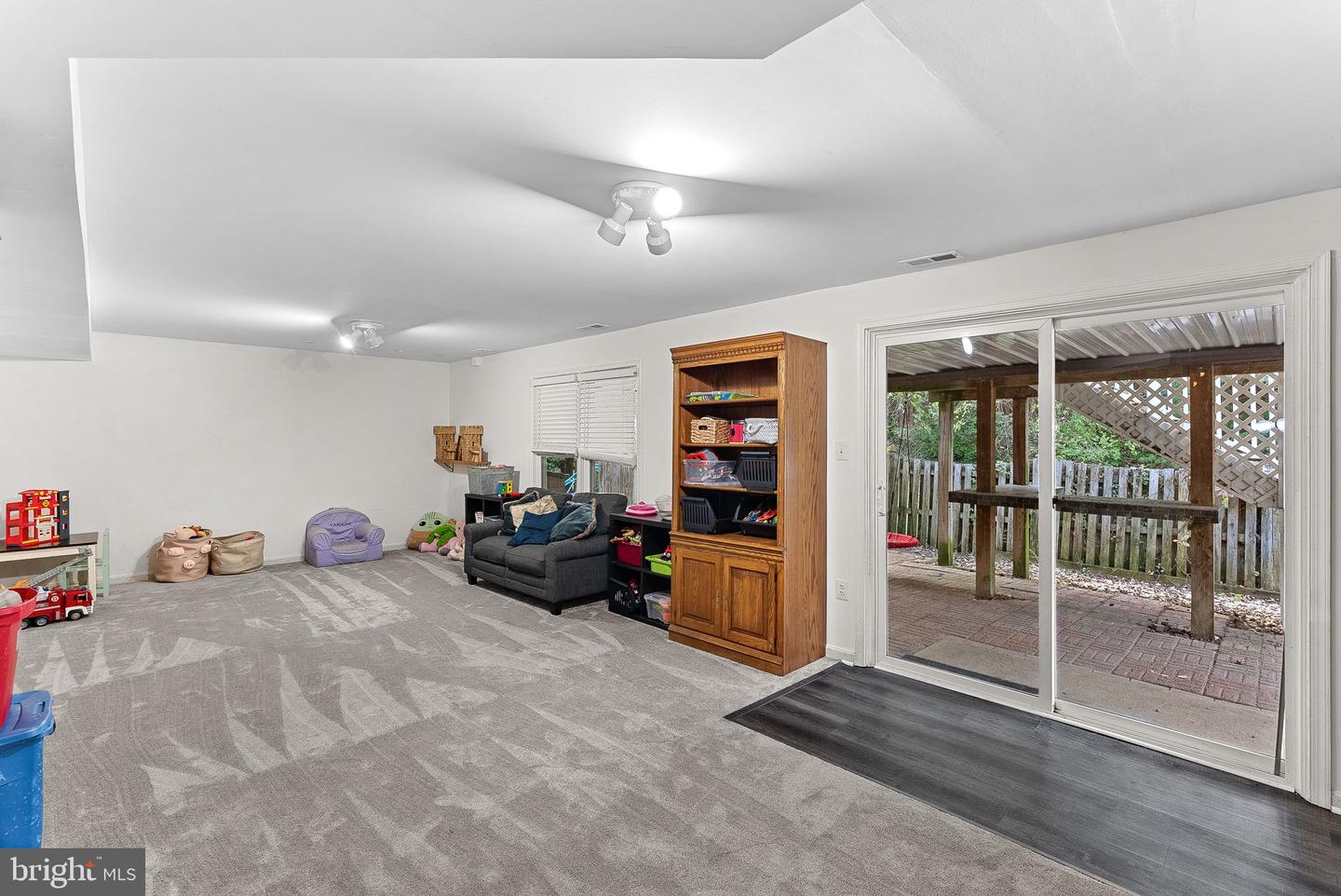 17313 PICKWICK DR, PURCELLVILLE, Virginia 20132, 5 Bedrooms Bedrooms, ,3 BathroomsBathrooms,Residential,For sale,17313 PICKWICK DR,VALO2104670 MLS # VALO2104670
