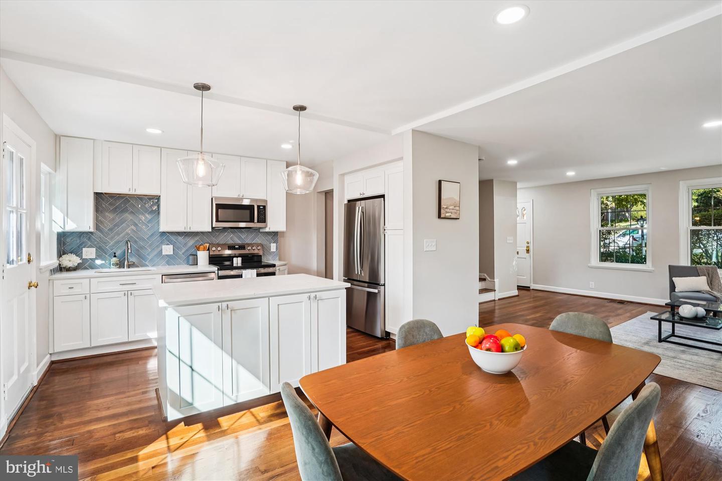4642 31ST RD S, ARLINGTON, Virginia 22206, 3 Bedrooms Bedrooms, ,2 BathroomsBathrooms,Residential,For sale,4642 31ST RD S,VAAR2062706 MLS # VAAR2062706