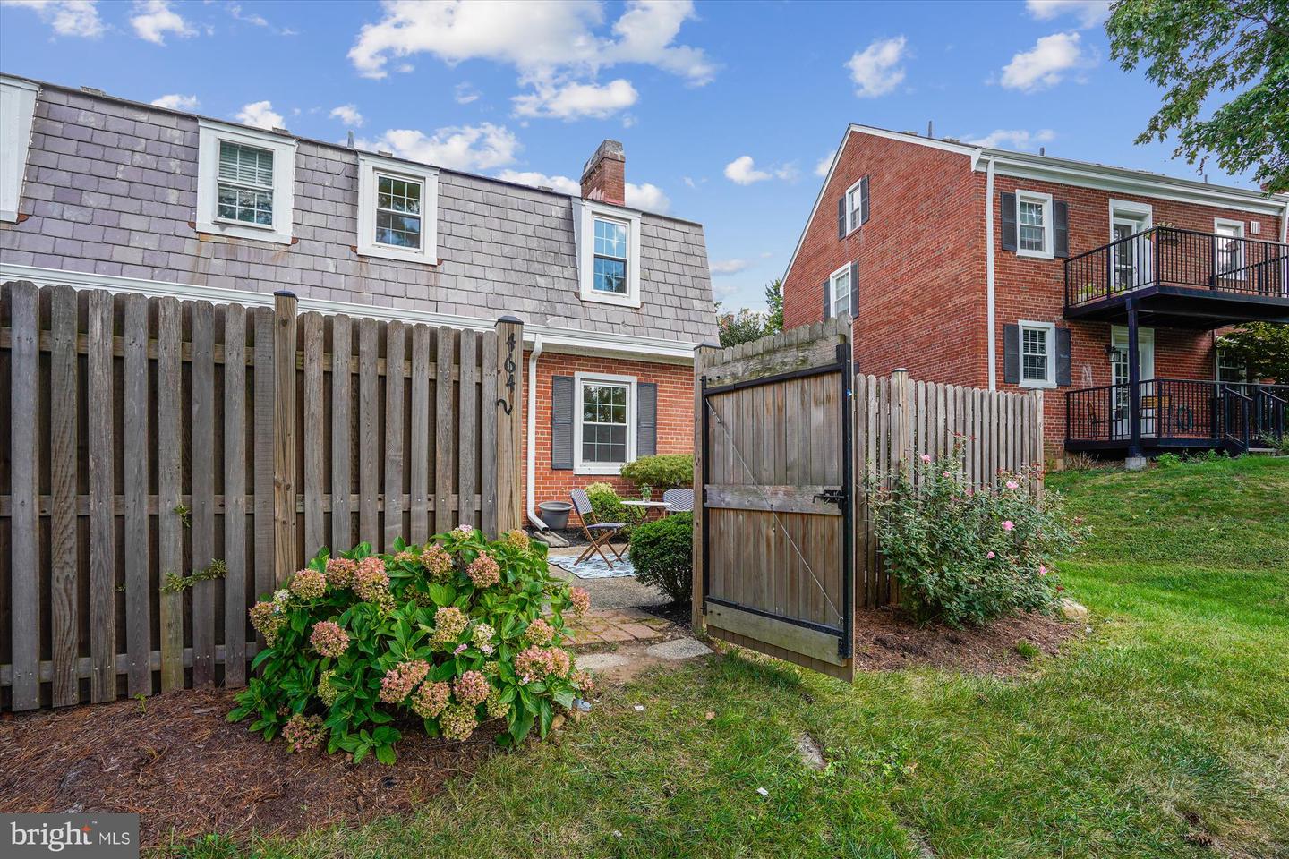 4642 31ST RD S, ARLINGTON, Virginia 22206, 3 Bedrooms Bedrooms, ,2 BathroomsBathrooms,Residential,For sale,4642 31ST RD S,VAAR2062706 MLS # VAAR2062706