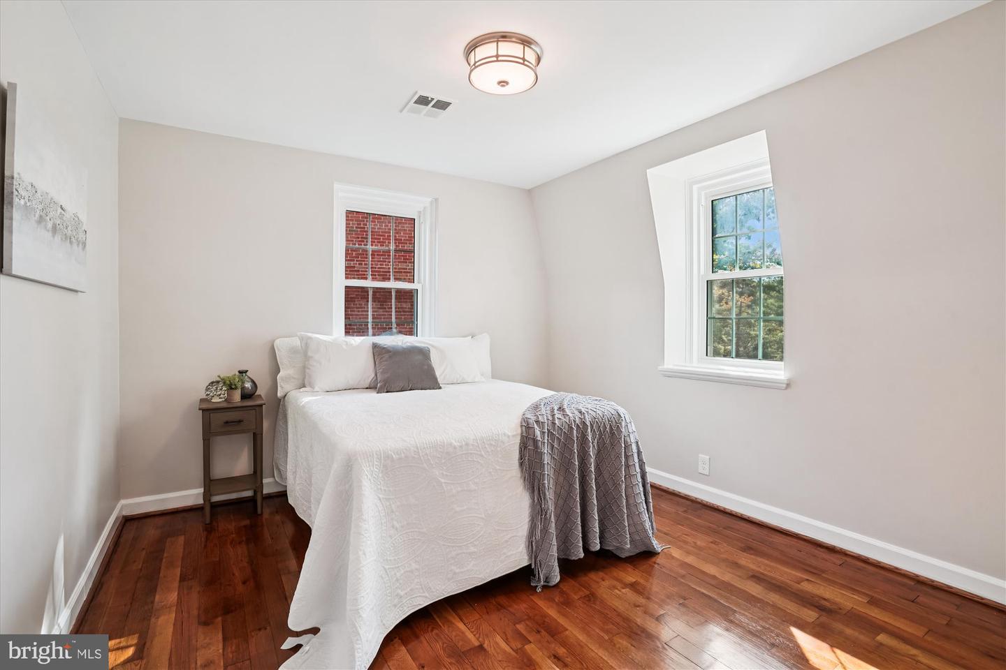 4642 31ST RD S, ARLINGTON, Virginia 22206, 3 Bedrooms Bedrooms, ,2 BathroomsBathrooms,Residential,For sale,4642 31ST RD S,VAAR2062706 MLS # VAAR2062706