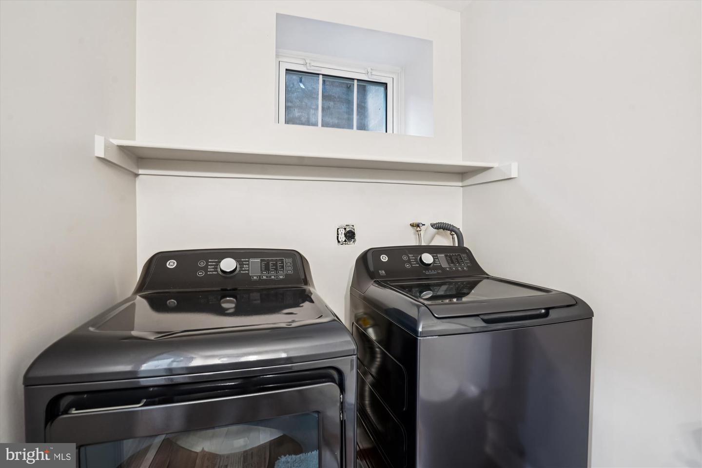 4642 31ST RD S, ARLINGTON, Virginia 22206, 3 Bedrooms Bedrooms, ,2 BathroomsBathrooms,Residential,For sale,4642 31ST RD S,VAAR2062706 MLS # VAAR2062706