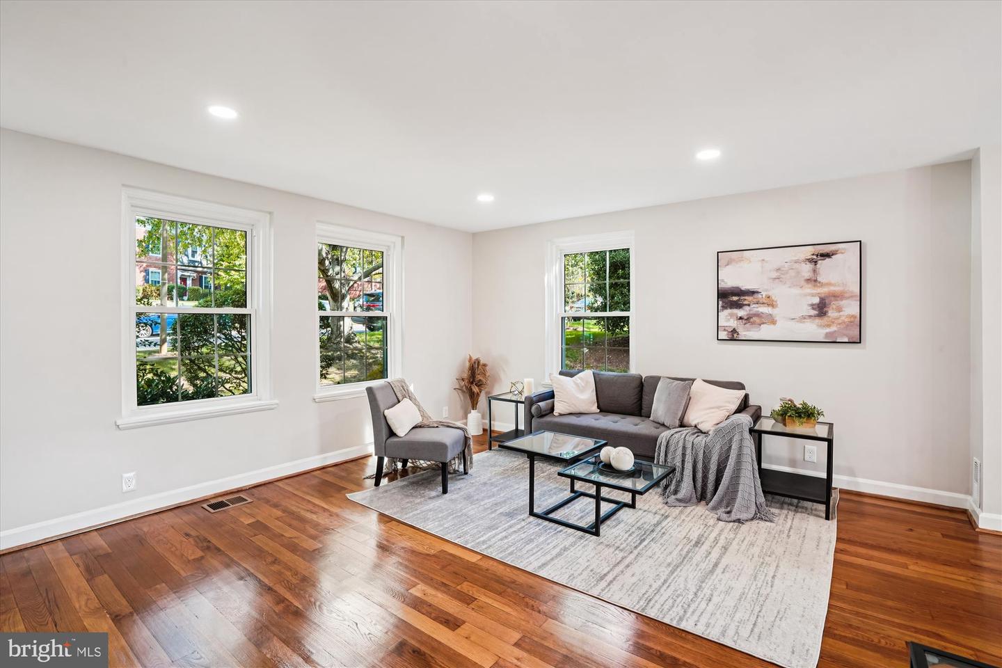 4642 31ST RD S, ARLINGTON, Virginia 22206, 3 Bedrooms Bedrooms, ,2 BathroomsBathrooms,Residential,For sale,4642 31ST RD S,VAAR2062706 MLS # VAAR2062706
