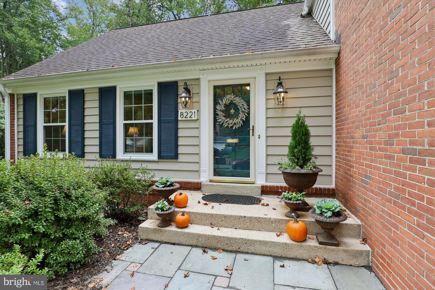 8221 CAPTAIN HAWKINS CT, ANNANDALE, Virginia 22003, 4 Bedrooms Bedrooms, ,2 BathroomsBathrooms,Residential,For sale,8221 CAPTAIN HAWKINS CT,VAFX2263450 MLS # VAFX2263450