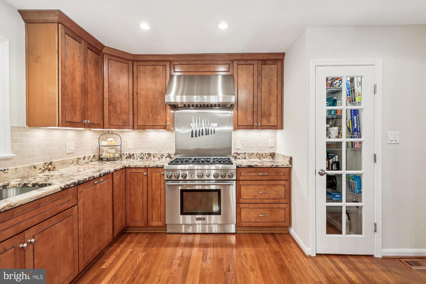 8221 CAPTAIN HAWKINS CT, ANNANDALE, Virginia 22003, 4 Bedrooms Bedrooms, ,2 BathroomsBathrooms,Residential,For sale,8221 CAPTAIN HAWKINS CT,VAFX2263450 MLS # VAFX2263450