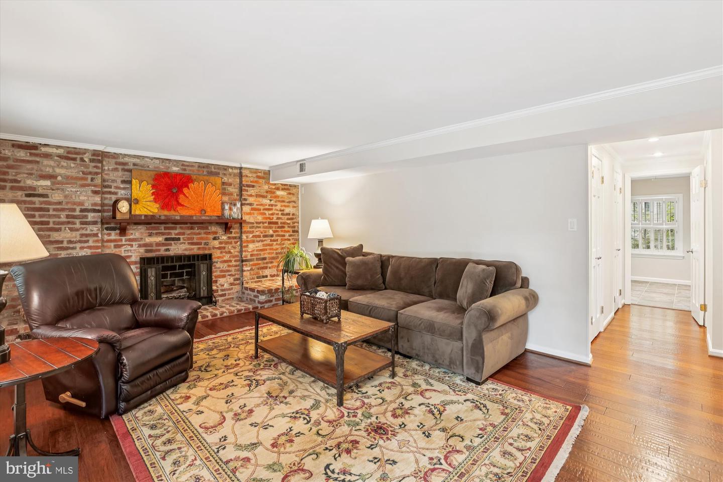 8221 CAPTAIN HAWKINS CT, ANNANDALE, Virginia 22003, 4 Bedrooms Bedrooms, ,2 BathroomsBathrooms,Residential,For sale,8221 CAPTAIN HAWKINS CT,VAFX2263450 MLS # VAFX2263450