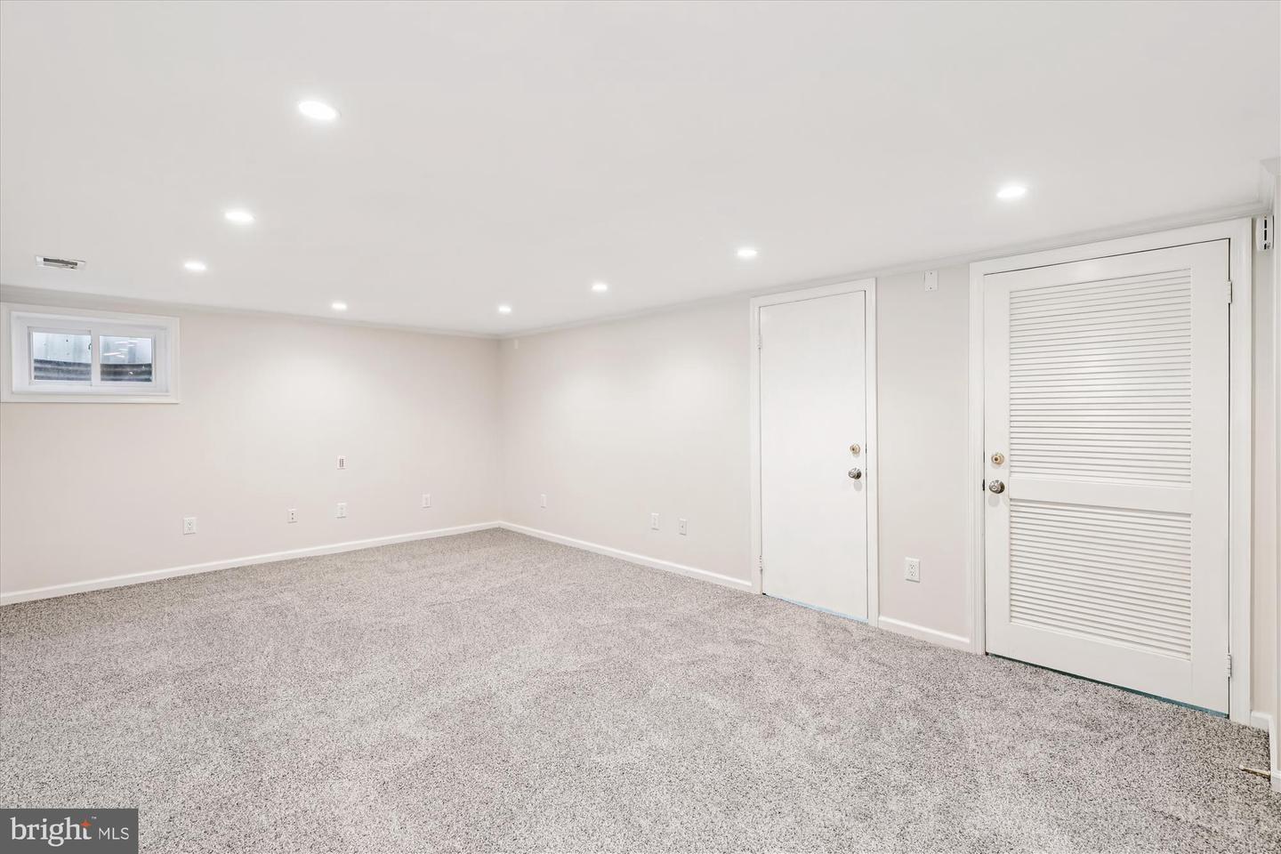 8221 CAPTAIN HAWKINS CT, ANNANDALE, Virginia 22003, 4 Bedrooms Bedrooms, ,2 BathroomsBathrooms,Residential,For sale,8221 CAPTAIN HAWKINS CT,VAFX2263450 MLS # VAFX2263450