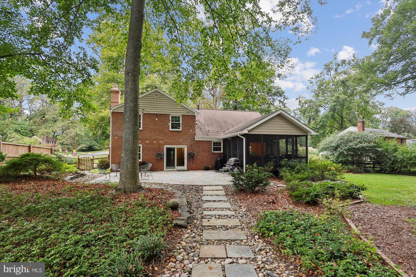 8221 CAPTAIN HAWKINS CT, ANNANDALE, Virginia 22003, 4 Bedrooms Bedrooms, ,2 BathroomsBathrooms,Residential,For sale,8221 CAPTAIN HAWKINS CT,VAFX2263450 MLS # VAFX2263450