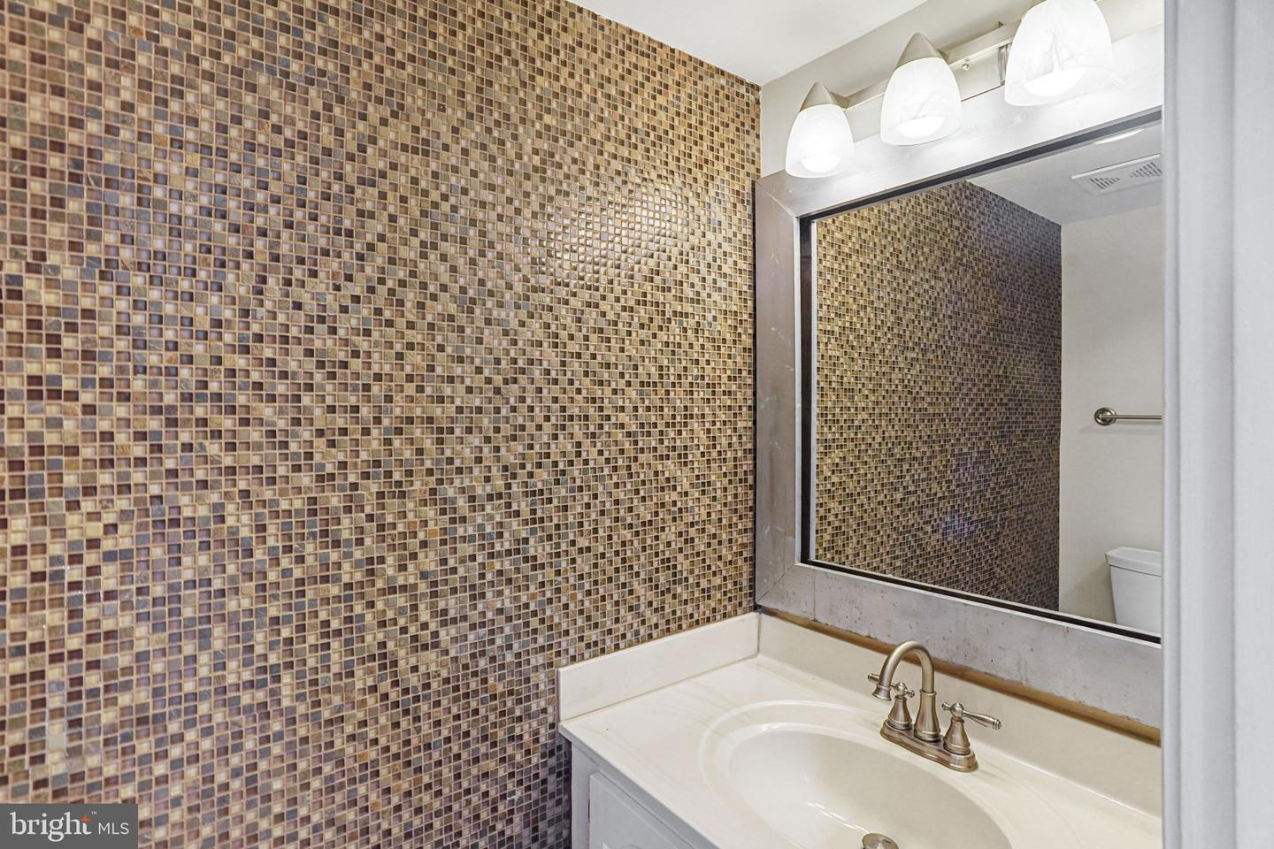 6163 FOREST CREEK LN, SPRINGFIELD, Virginia 22152, 4 Bedrooms Bedrooms, ,3 BathroomsBathrooms,Residential,For sale,6163 FOREST CREEK LN,VAFX2263936 MLS # VAFX2263936