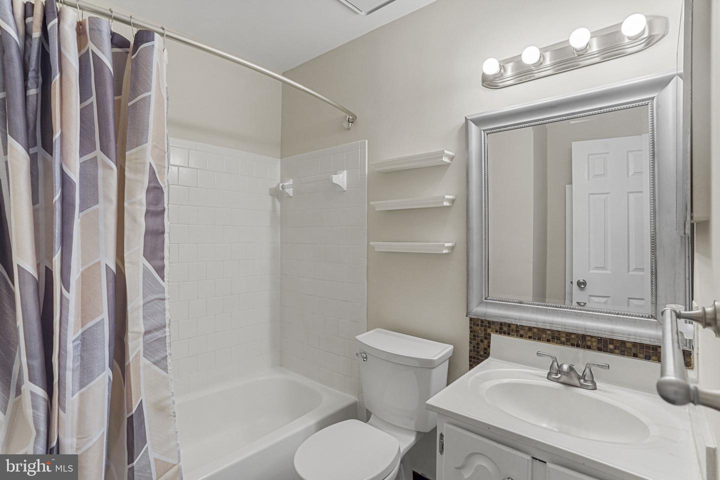 6163 FOREST CREEK LN, SPRINGFIELD, Virginia 22152, 4 Bedrooms Bedrooms, ,3 BathroomsBathrooms,Residential,For sale,6163 FOREST CREEK LN,VAFX2263936 MLS # VAFX2263936