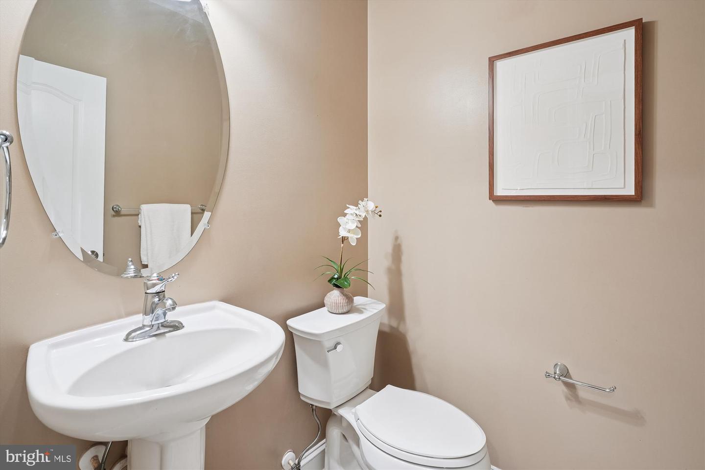 8761 FLOWERING DOGWOOD LN, LORTON, Virginia 22079, 6 Bedrooms Bedrooms, ,3 BathroomsBathrooms,Residential,For sale,8761 FLOWERING DOGWOOD LN,VAFX2266914 MLS # VAFX2266914