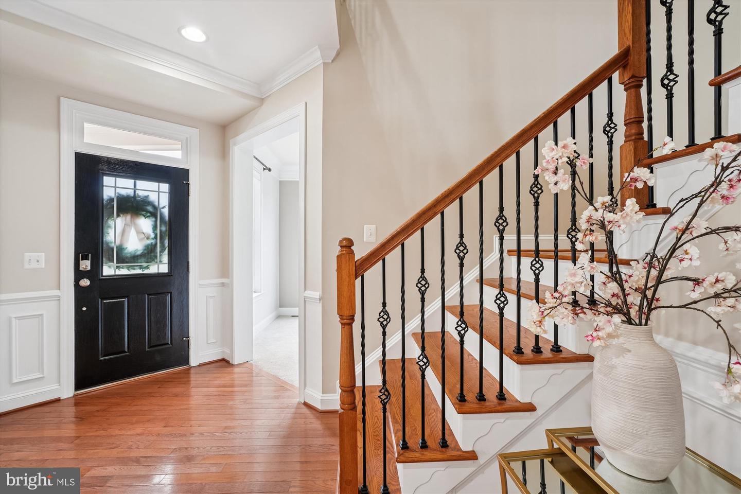 8761 FLOWERING DOGWOOD LN, LORTON, Virginia 22079, 6 Bedrooms Bedrooms, ,3 BathroomsBathrooms,Residential,For sale,8761 FLOWERING DOGWOOD LN,VAFX2266914 MLS # VAFX2266914