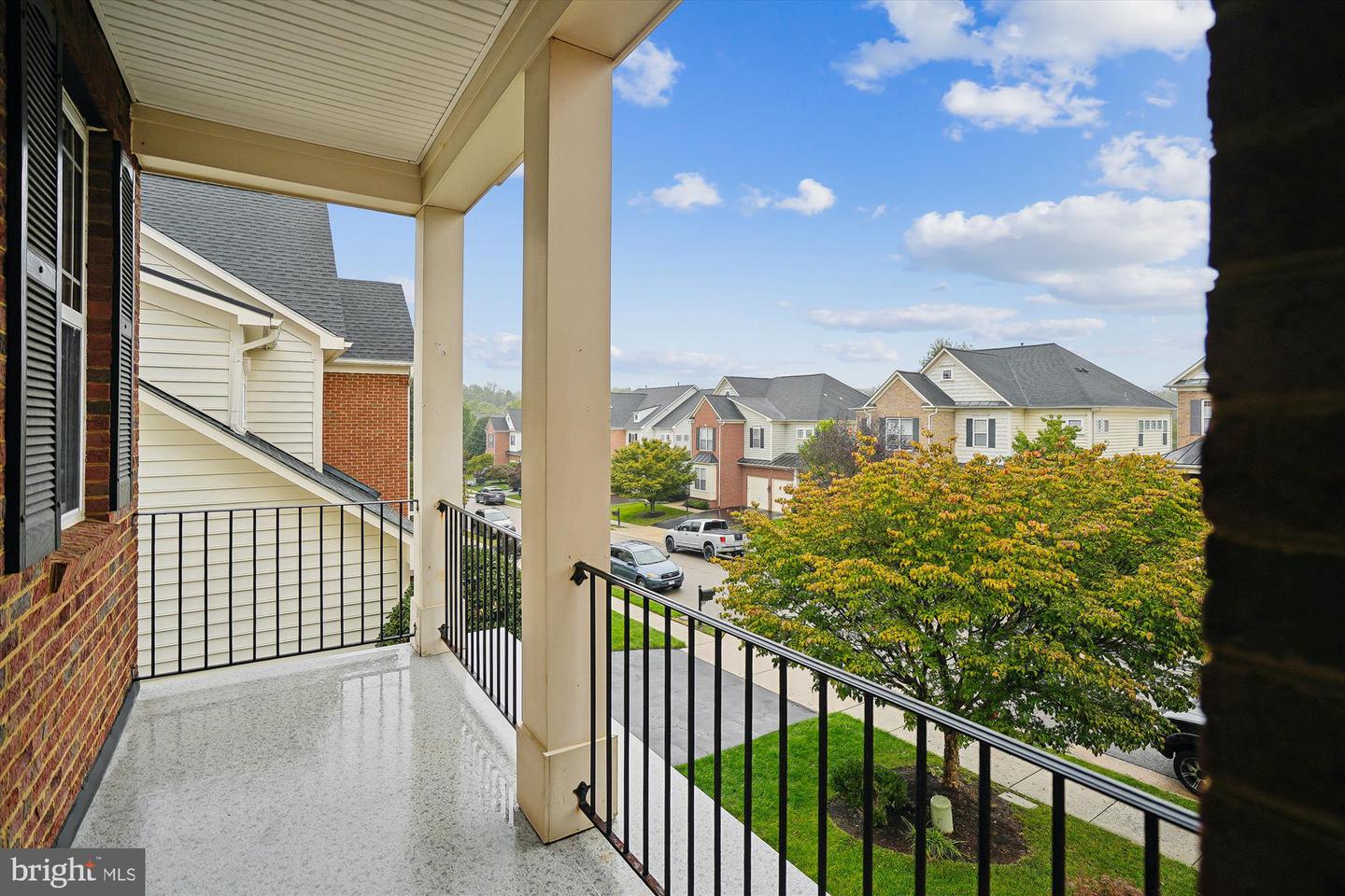 8761 FLOWERING DOGWOOD LN, LORTON, Virginia 22079, 6 Bedrooms Bedrooms, ,3 BathroomsBathrooms,Residential,For sale,8761 FLOWERING DOGWOOD LN,VAFX2266914 MLS # VAFX2266914
