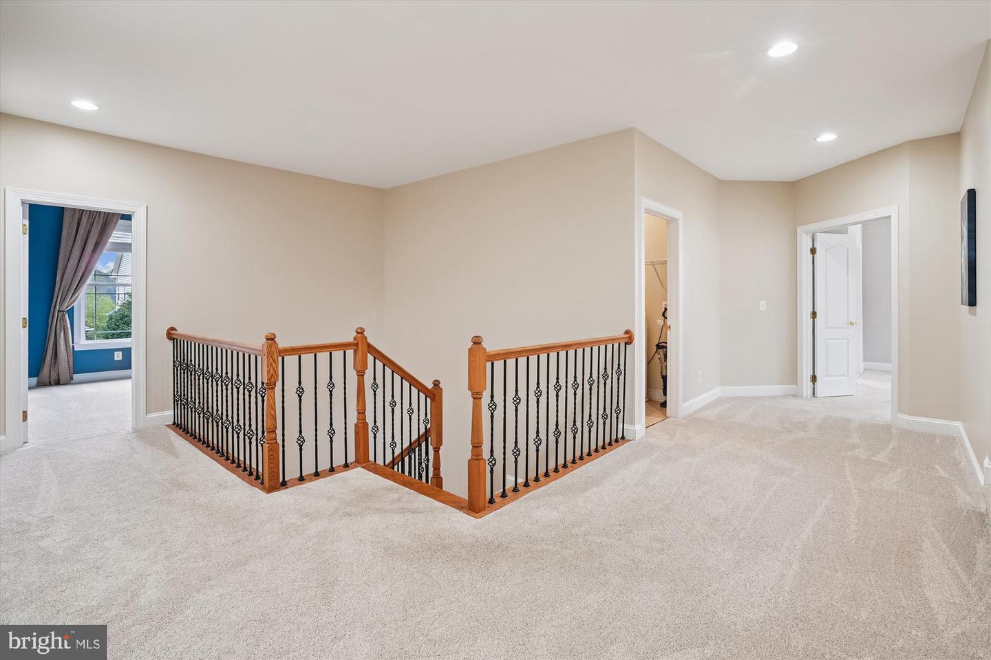 8761 FLOWERING DOGWOOD LN, LORTON, Virginia 22079, 6 Bedrooms Bedrooms, ,3 BathroomsBathrooms,Residential,For sale,8761 FLOWERING DOGWOOD LN,VAFX2266914 MLS # VAFX2266914