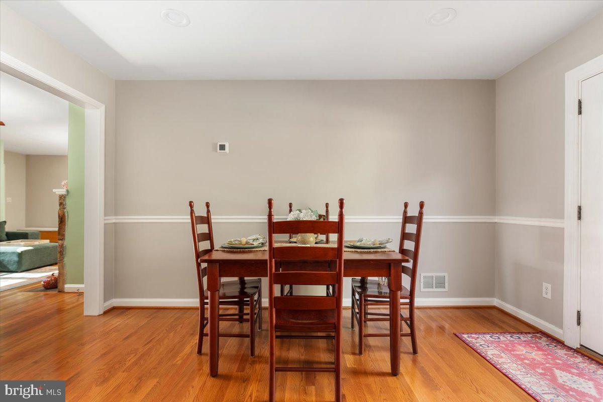 9019 SUDLEY RD, MANASSAS, Virginia 20110, 4 Bedrooms Bedrooms, ,3 BathroomsBathrooms,Residential,For sale,9019 SUDLEY RD,VAMN2009354 MLS # VAMN2009354
