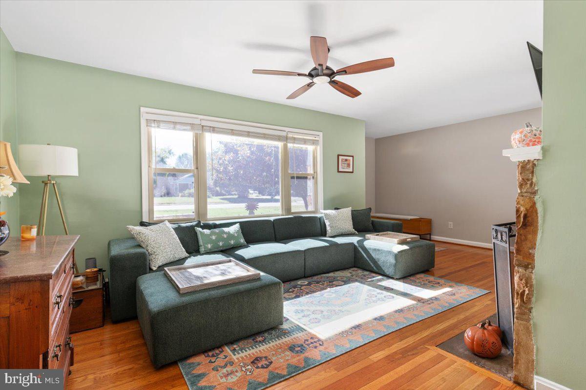9019 SUDLEY RD, MANASSAS, Virginia 20110, 4 Bedrooms Bedrooms, ,3 BathroomsBathrooms,Residential,For sale,9019 SUDLEY RD,VAMN2009354 MLS # VAMN2009354