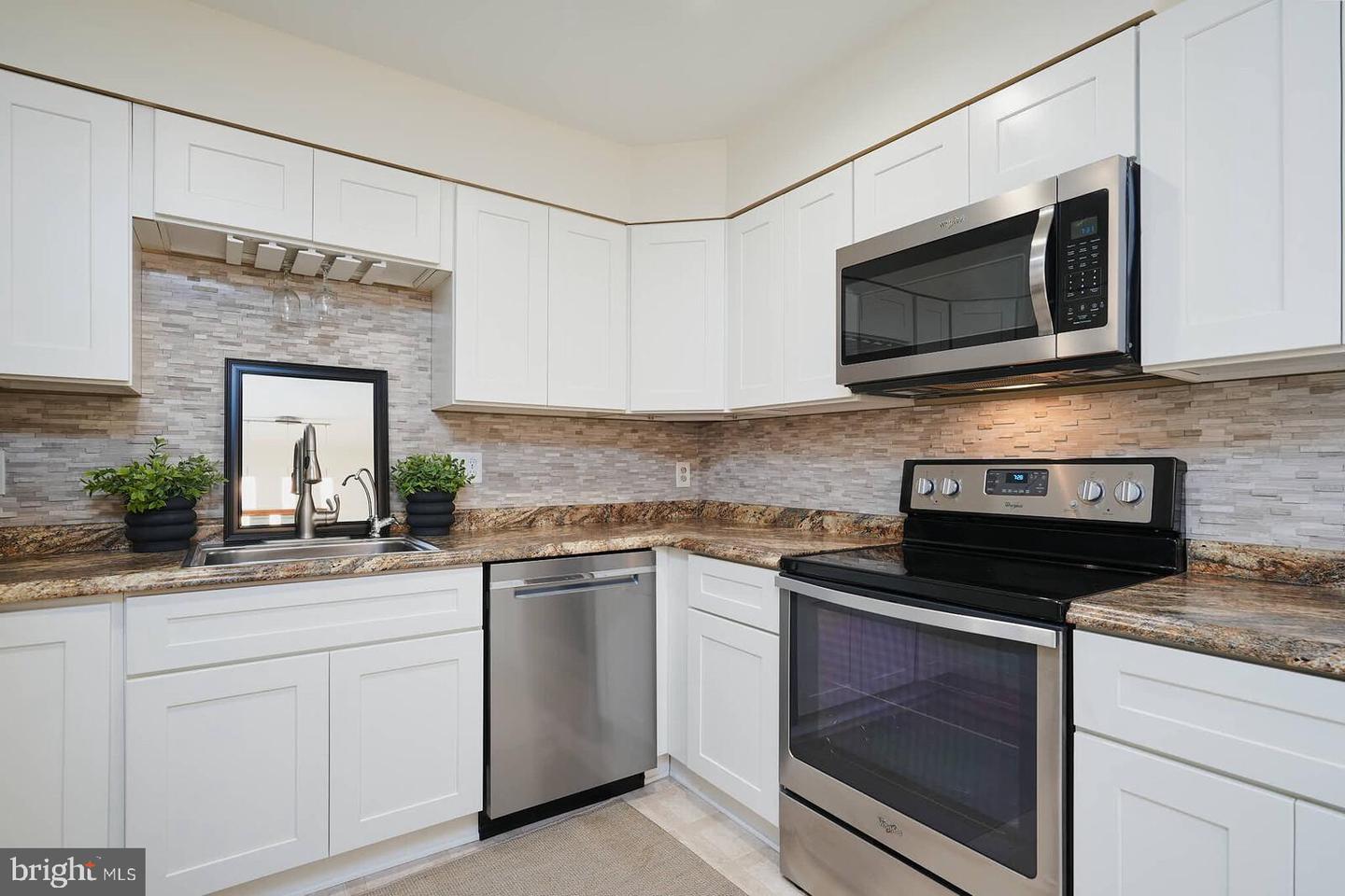 7213 PRINCESS ANNE CT, WARRENTON, Virginia 20187, 4 Bedrooms Bedrooms, ,2 BathroomsBathrooms,Residential,For sale,7213 PRINCESS ANNE CT,VAFQ2018352 MLS # VAFQ2018352
