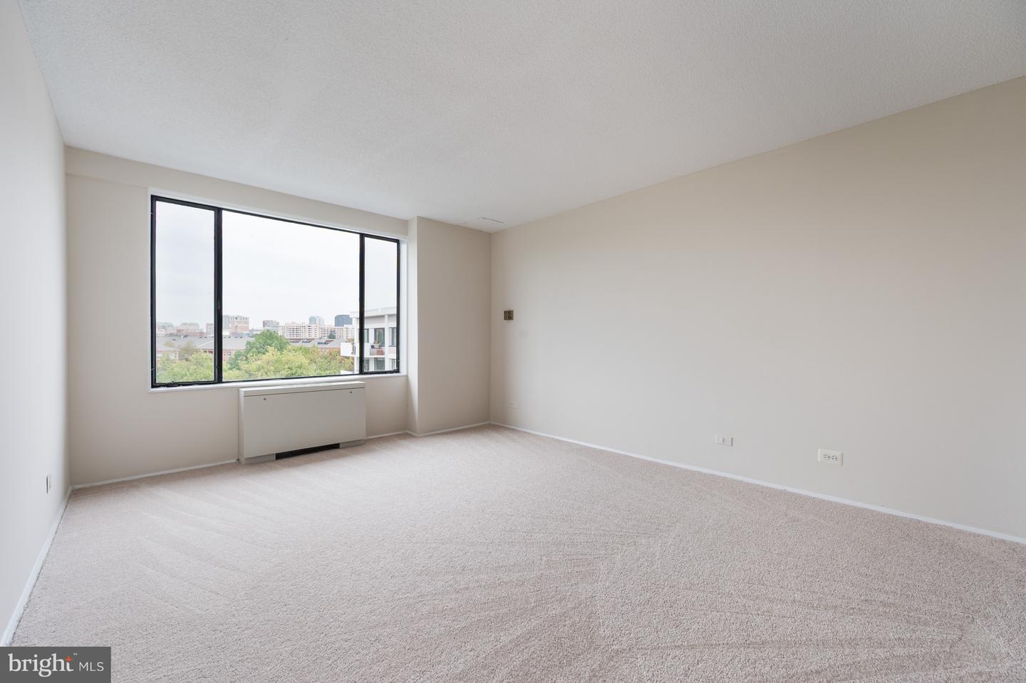 4501 ARLINGTON BLVD #807, ARLINGTON, Virginia 22203, 1 Bedroom Bedrooms, ,1 BathroomBathrooms,Residential,For sale,4501 ARLINGTON BLVD #807,VAAR2063960 MLS # VAAR2063960