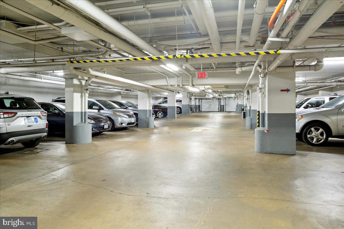 4501 ARLINGTON BLVD #807, ARLINGTON, Virginia 22203, 1 Bedroom Bedrooms, ,1 BathroomBathrooms,Residential,For sale,4501 ARLINGTON BLVD #807,VAAR2063960 MLS # VAAR2063960