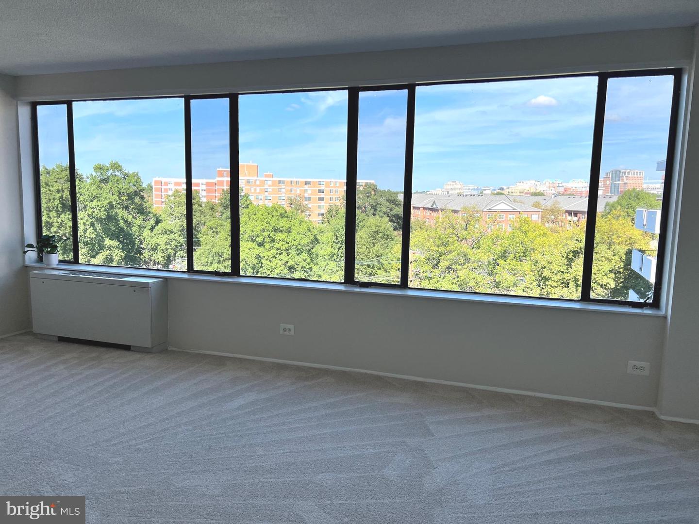 4501 ARLINGTON BLVD #807, ARLINGTON, Virginia 22203, 1 Bedroom Bedrooms, ,1 BathroomBathrooms,Residential,For sale,4501 ARLINGTON BLVD #807,VAAR2063960 MLS # VAAR2063960
