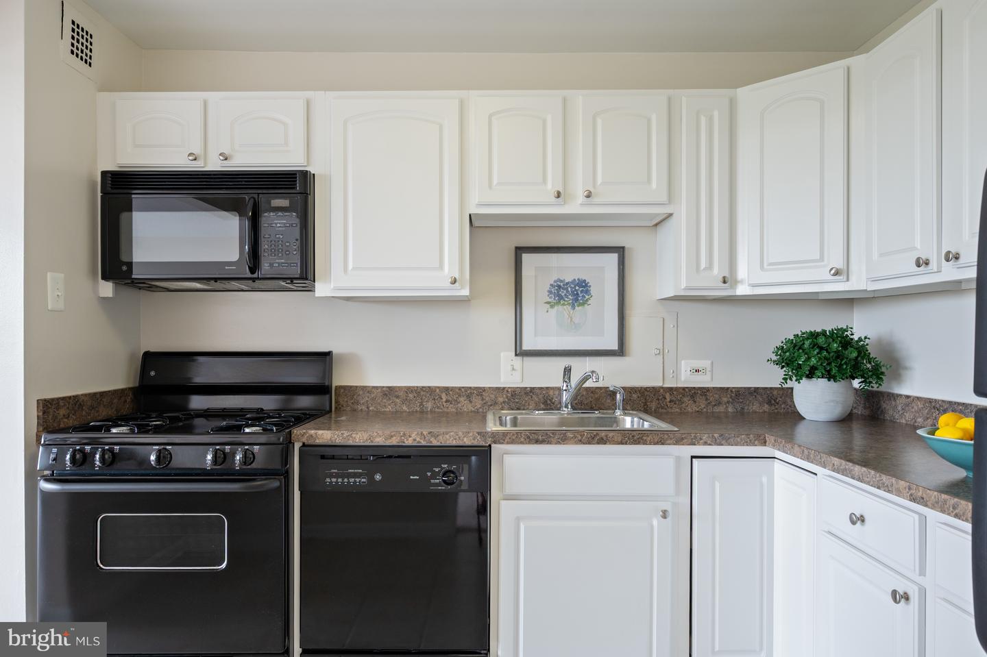 4501 ARLINGTON BLVD #807, ARLINGTON, Virginia 22203, 1 Bedroom Bedrooms, ,1 BathroomBathrooms,Residential,For sale,4501 ARLINGTON BLVD #807,VAAR2063960 MLS # VAAR2063960