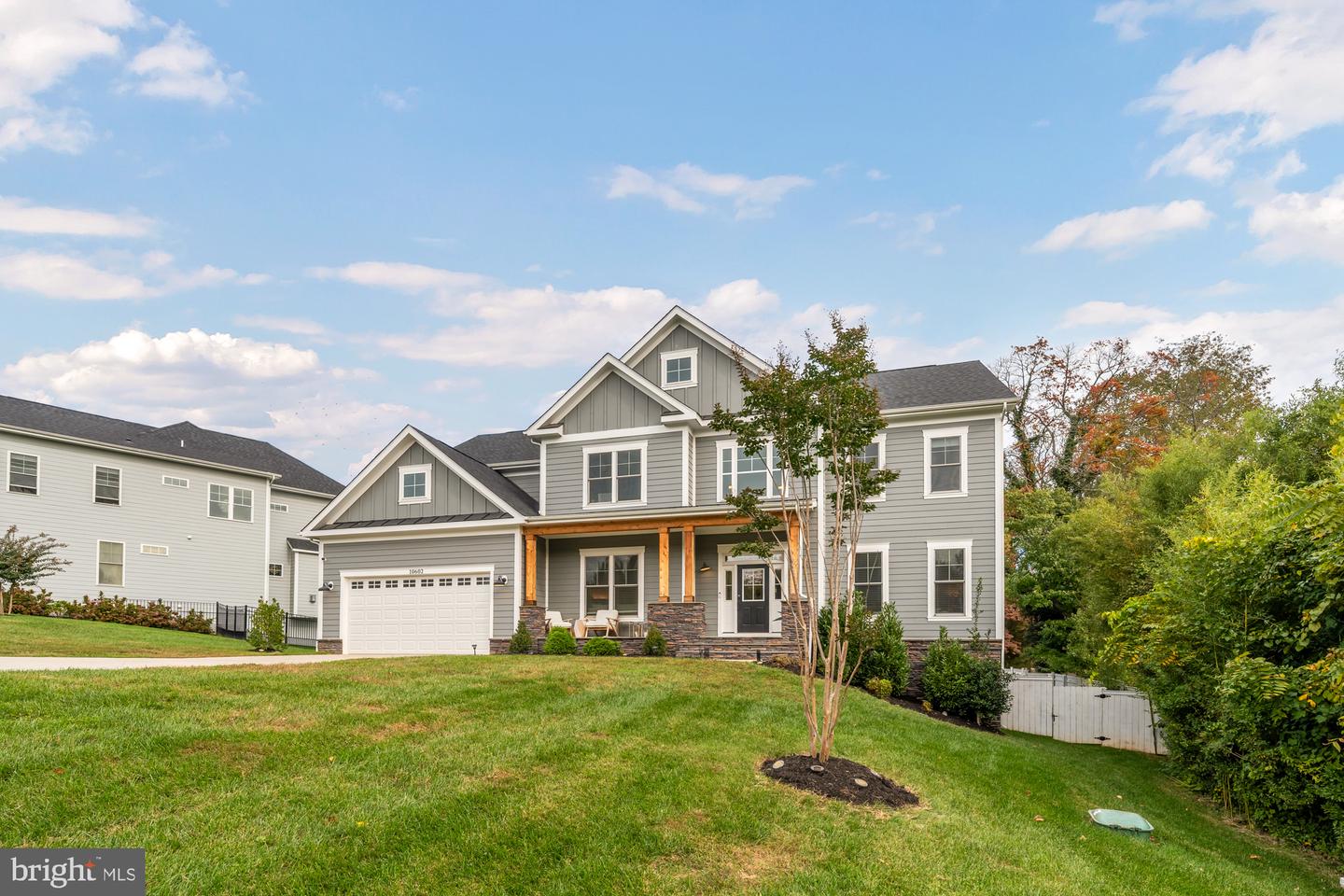 10602 OAK PL, FAIRFAX, Virginia 22030, 5 Bedrooms Bedrooms, ,6 BathroomsBathrooms,Residential,For sale,10602 OAK PL,VAFC2007074 MLS # VAFC2007074