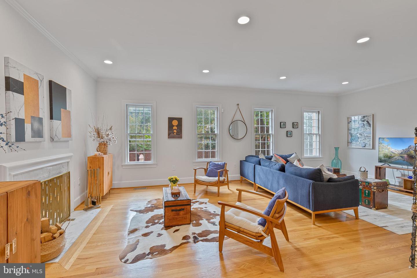 1340 N LYNNBROOK DR, ARLINGTON, Virginia 22201, 5 Bedrooms Bedrooms, ,3 BathroomsBathrooms,Residential,For sale,1340 N LYNNBROOK DR,VAAR2063898 MLS # VAAR2063898