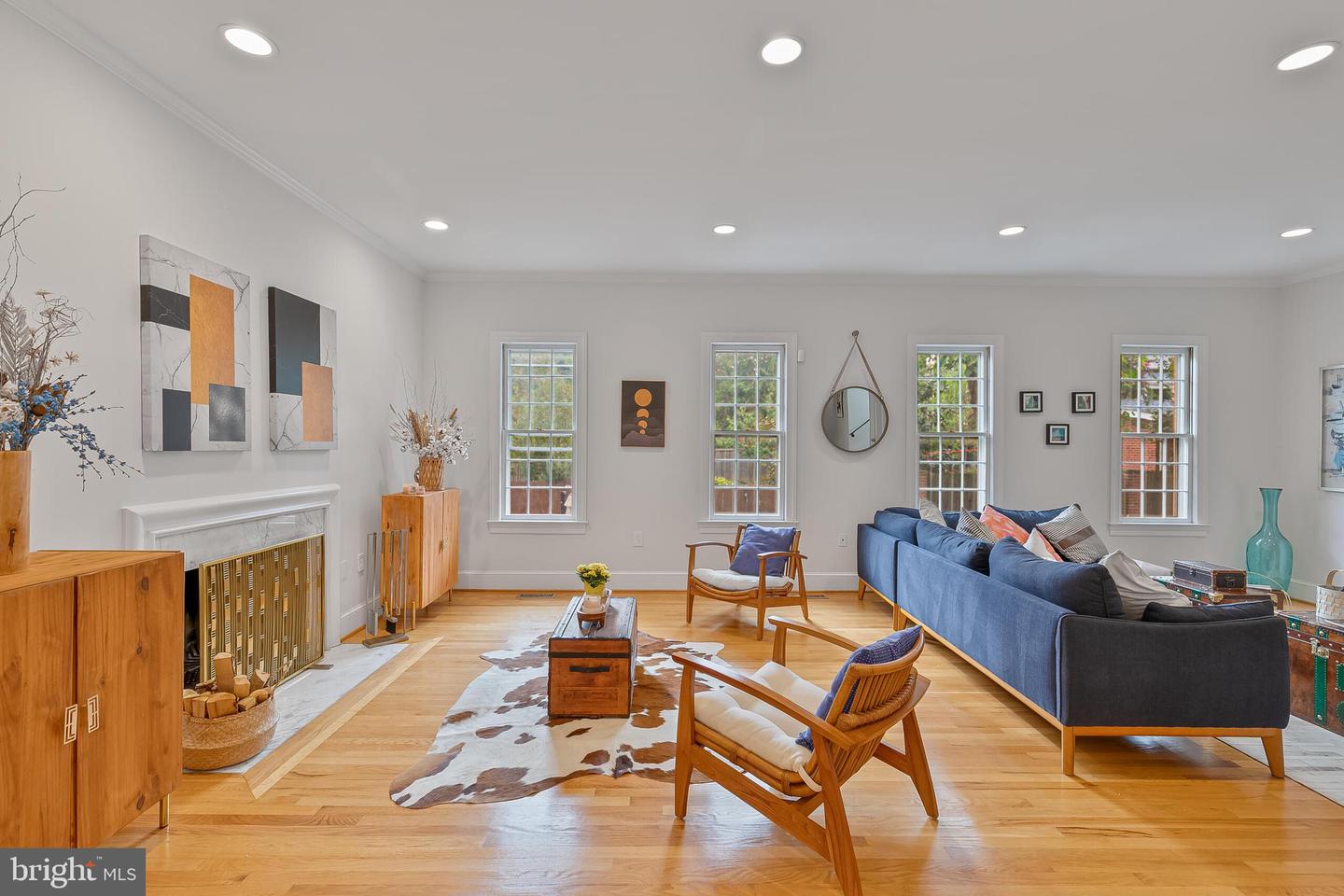 1340 N LYNNBROOK DR, ARLINGTON, Virginia 22201, 5 Bedrooms Bedrooms, ,3 BathroomsBathrooms,Residential,For sale,1340 N LYNNBROOK DR,VAAR2063898 MLS # VAAR2063898