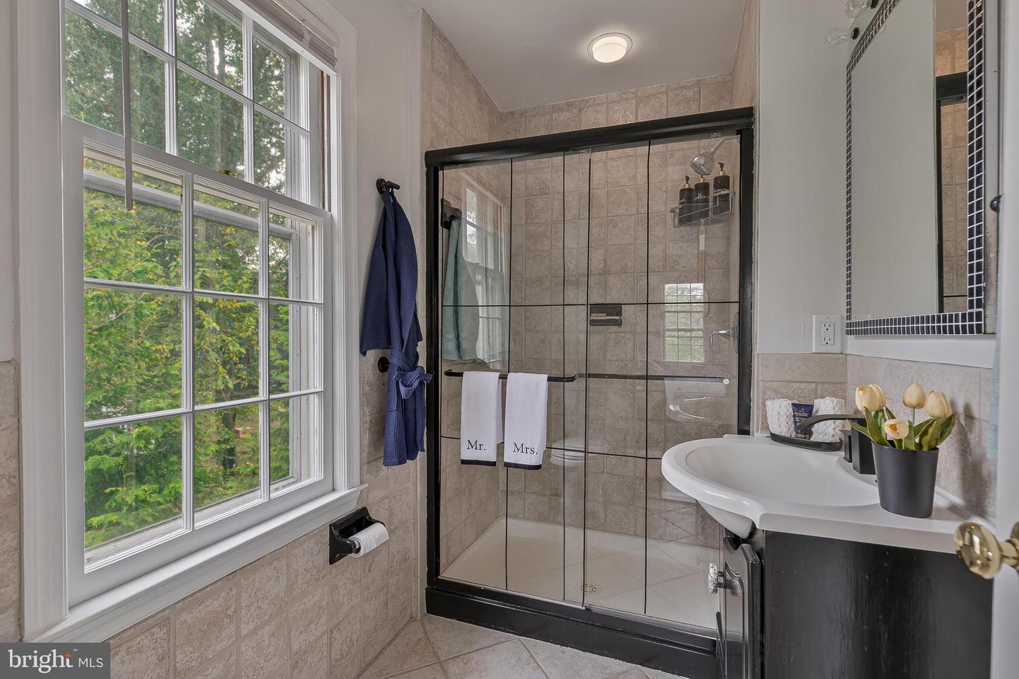 1340 N LYNNBROOK DR, ARLINGTON, Virginia 22201, 5 Bedrooms Bedrooms, ,3 BathroomsBathrooms,Residential,For sale,1340 N LYNNBROOK DR,VAAR2063898 MLS # VAAR2063898