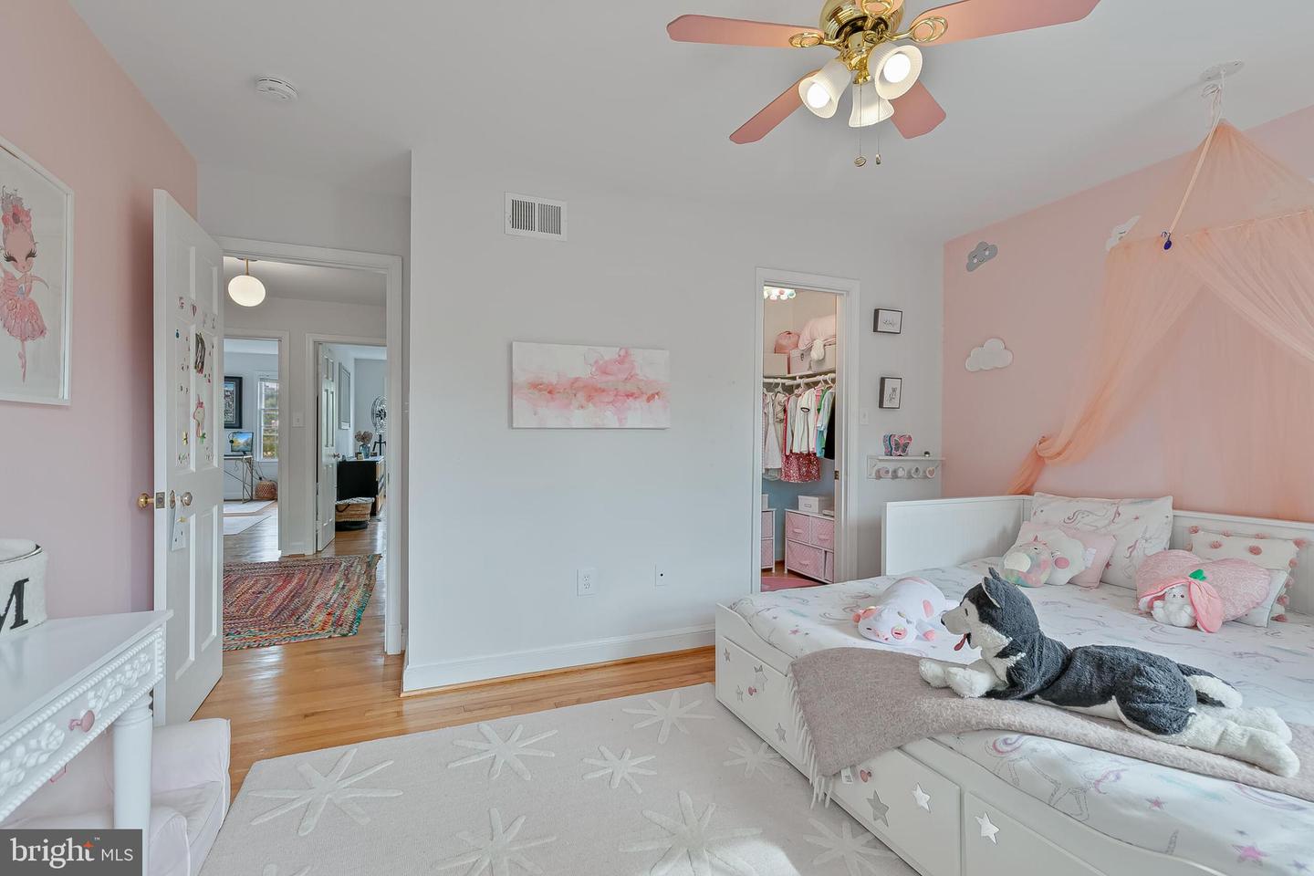 1340 N LYNNBROOK DR, ARLINGTON, Virginia 22201, 5 Bedrooms Bedrooms, ,3 BathroomsBathrooms,Residential,For sale,1340 N LYNNBROOK DR,VAAR2063898 MLS # VAAR2063898