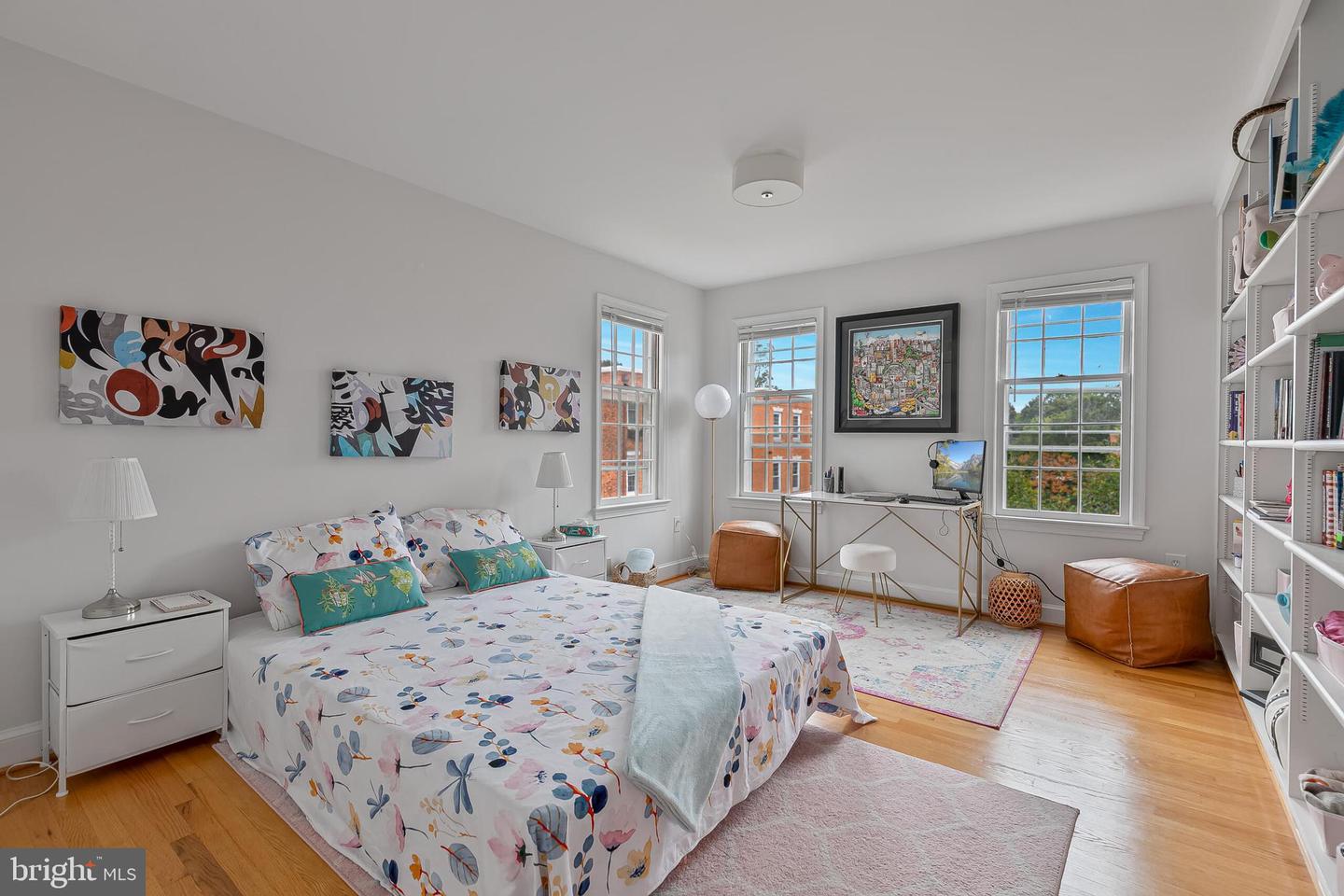1340 N LYNNBROOK DR, ARLINGTON, Virginia 22201, 5 Bedrooms Bedrooms, ,3 BathroomsBathrooms,Residential,For sale,1340 N LYNNBROOK DR,VAAR2063898 MLS # VAAR2063898