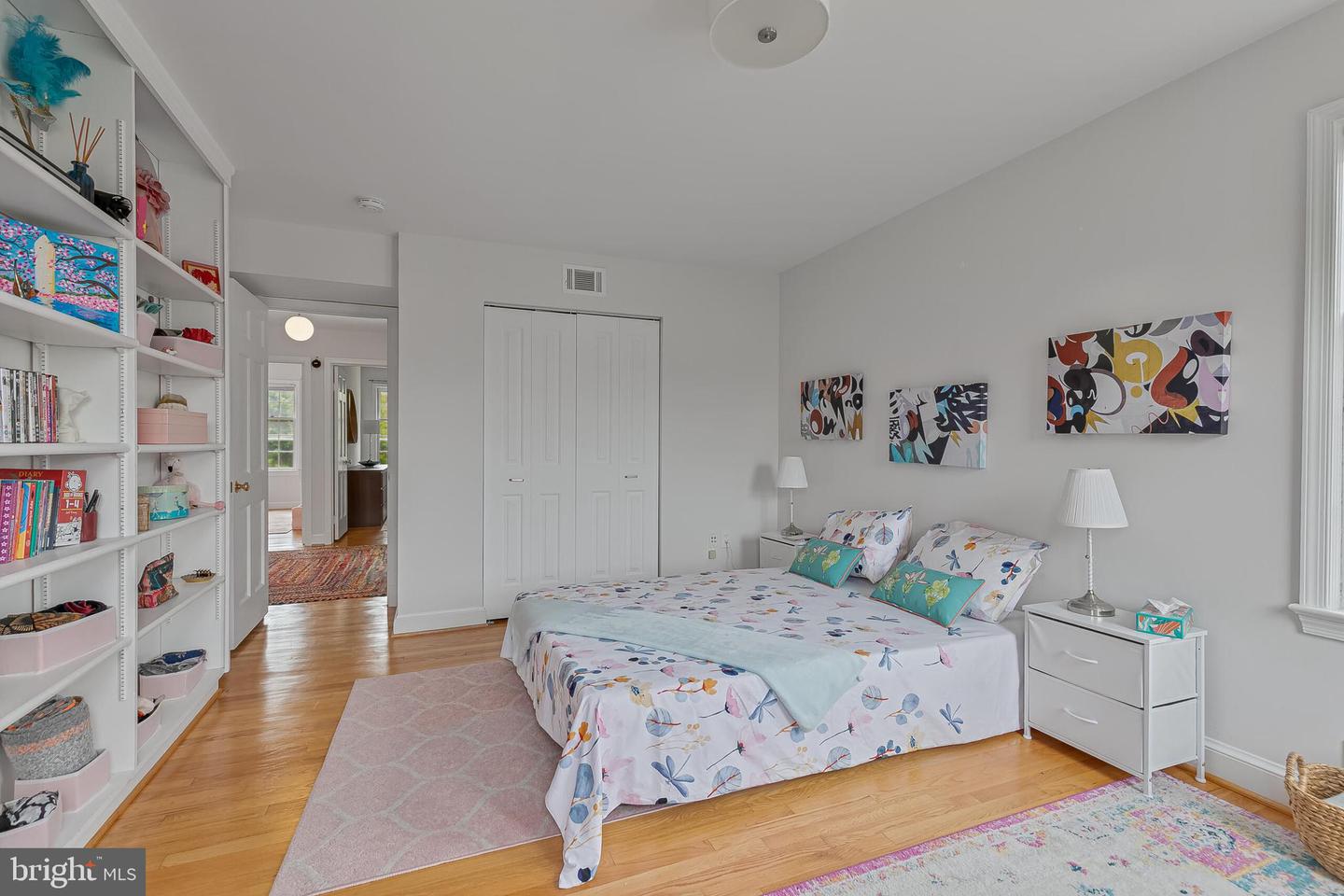 1340 N LYNNBROOK DR, ARLINGTON, Virginia 22201, 5 Bedrooms Bedrooms, ,3 BathroomsBathrooms,Residential,For sale,1340 N LYNNBROOK DR,VAAR2063898 MLS # VAAR2063898