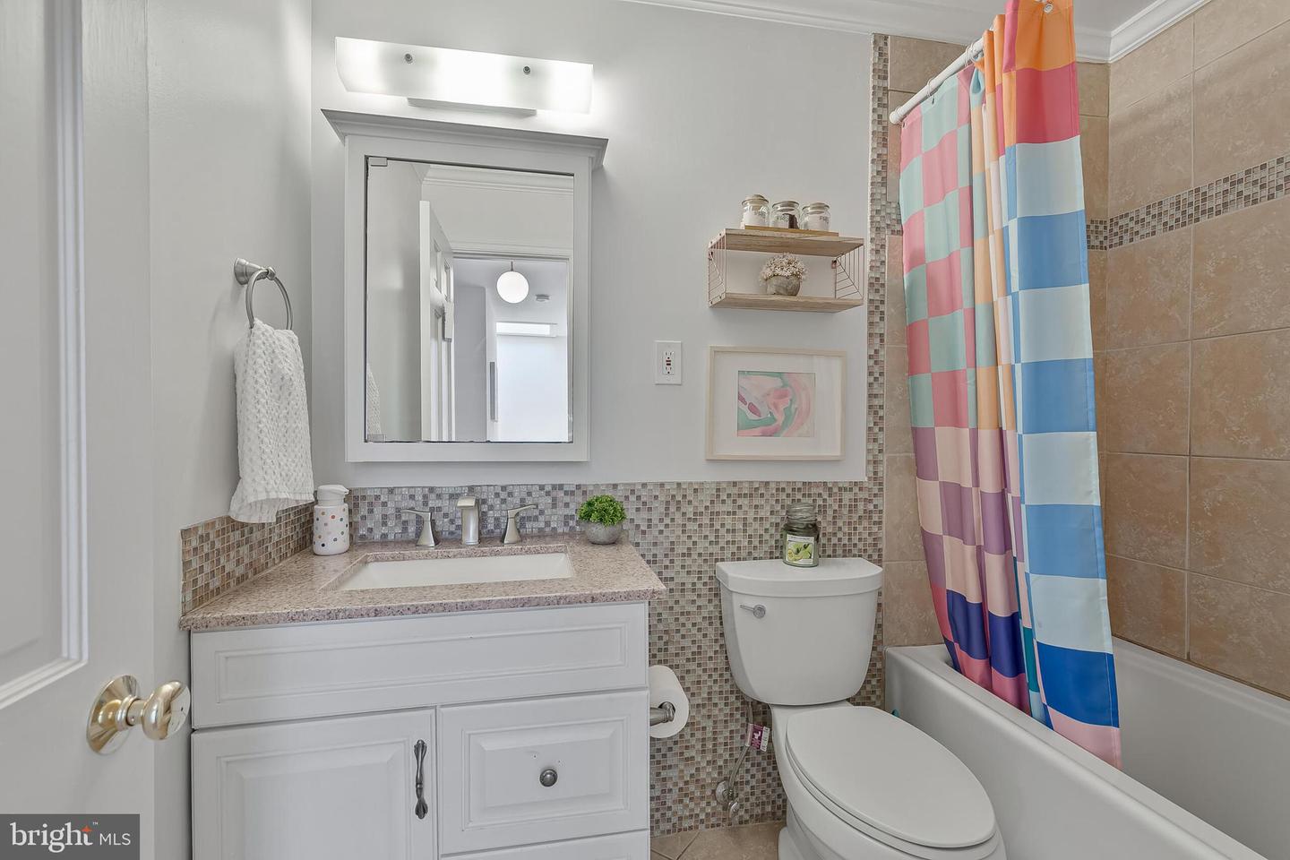1340 N LYNNBROOK DR, ARLINGTON, Virginia 22201, 5 Bedrooms Bedrooms, ,3 BathroomsBathrooms,Residential,For sale,1340 N LYNNBROOK DR,VAAR2063898 MLS # VAAR2063898
