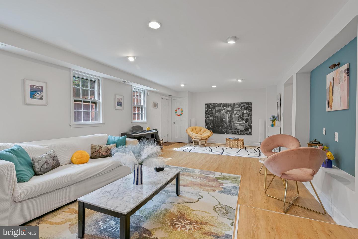 1340 N LYNNBROOK DR, ARLINGTON, Virginia 22201, 5 Bedrooms Bedrooms, ,3 BathroomsBathrooms,Residential,For sale,1340 N LYNNBROOK DR,VAAR2063898 MLS # VAAR2063898