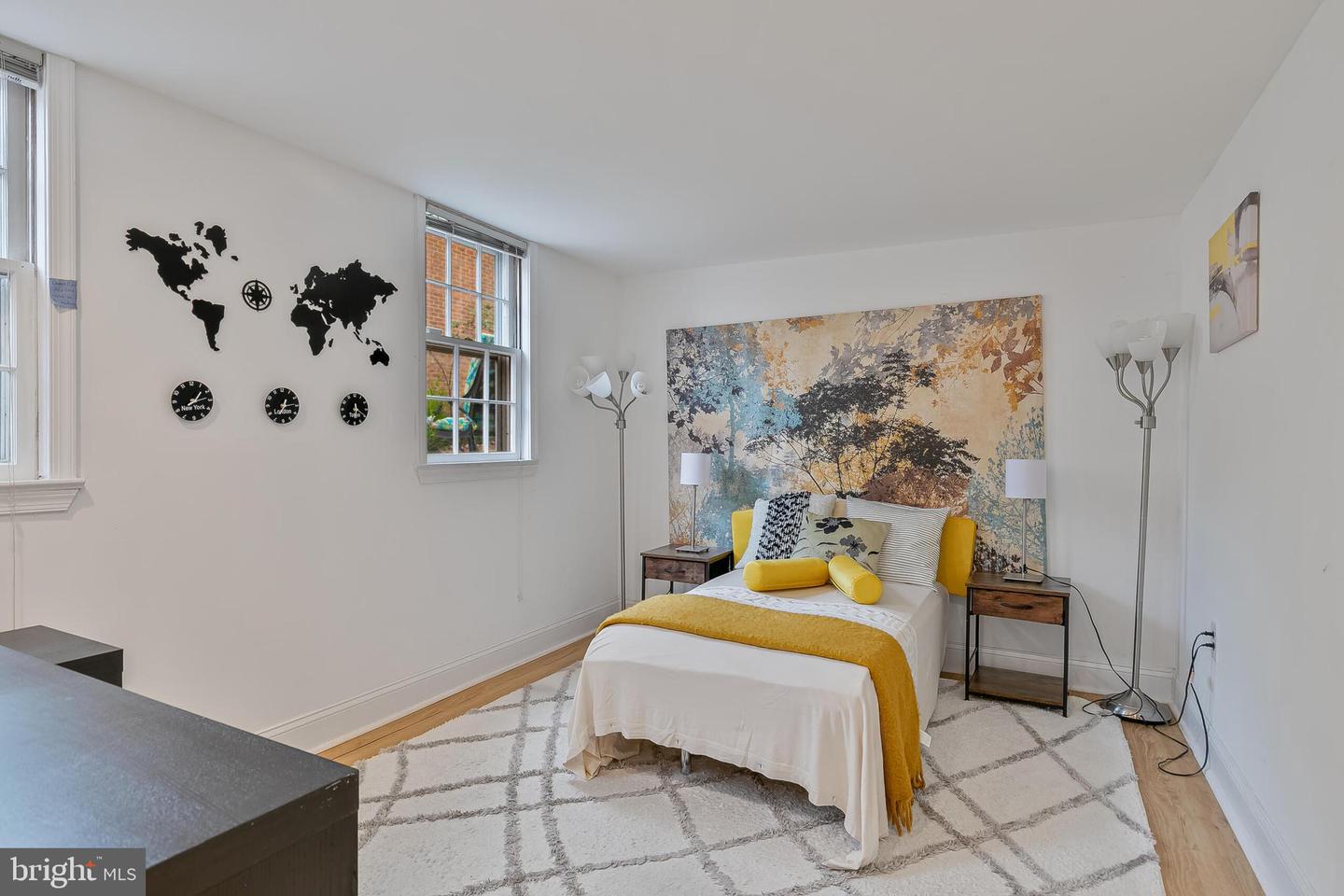 1340 N LYNNBROOK DR, ARLINGTON, Virginia 22201, 5 Bedrooms Bedrooms, ,3 BathroomsBathrooms,Residential,For sale,1340 N LYNNBROOK DR,VAAR2063898 MLS # VAAR2063898