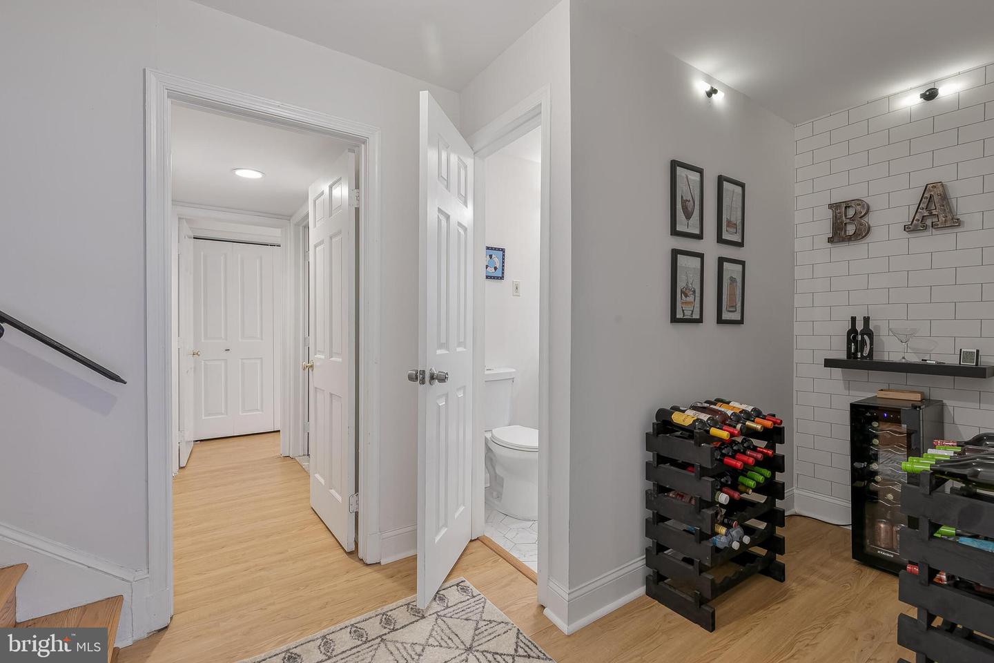1340 N LYNNBROOK DR, ARLINGTON, Virginia 22201, 5 Bedrooms Bedrooms, ,3 BathroomsBathrooms,Residential,For sale,1340 N LYNNBROOK DR,VAAR2063898 MLS # VAAR2063898