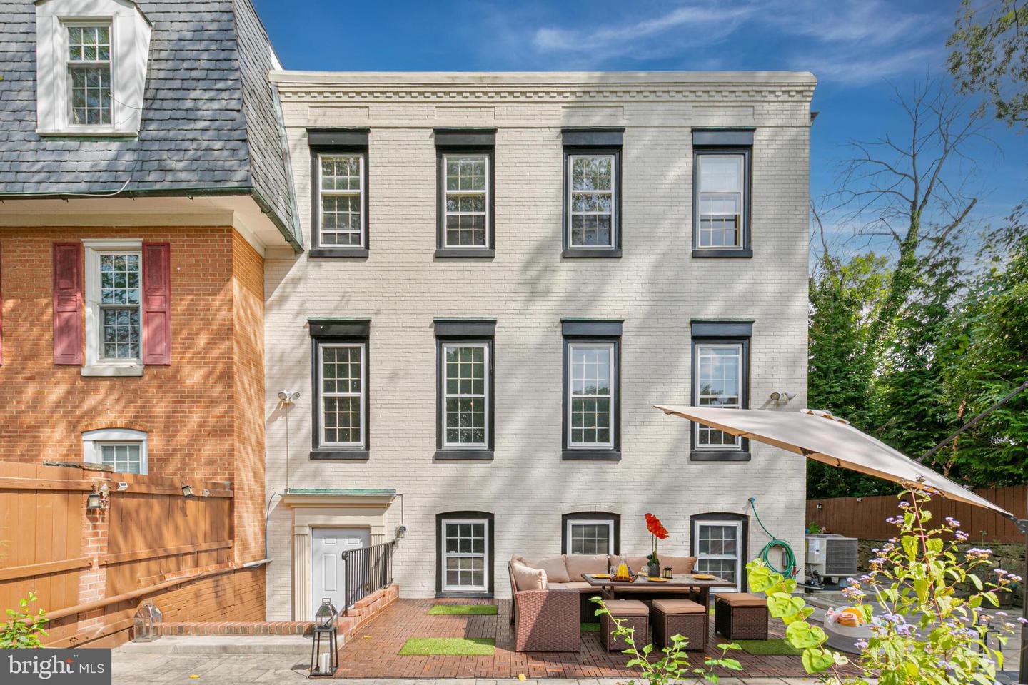 1340 N LYNNBROOK DR, ARLINGTON, Virginia 22201, 5 Bedrooms Bedrooms, ,3 BathroomsBathrooms,Residential,For sale,1340 N LYNNBROOK DR,VAAR2063898 MLS # VAAR2063898