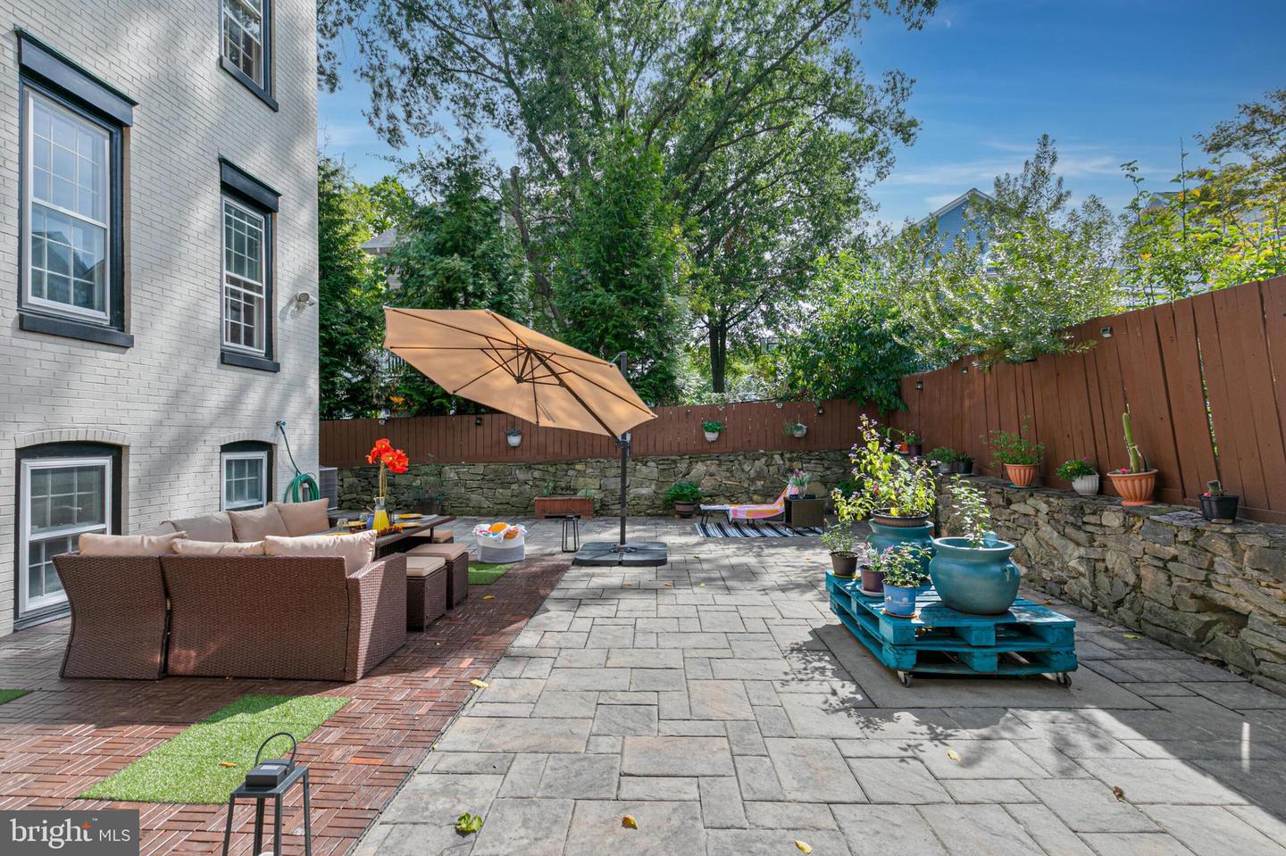 1340 N LYNNBROOK DR, ARLINGTON, Virginia 22201, 5 Bedrooms Bedrooms, ,3 BathroomsBathrooms,Residential,For sale,1340 N LYNNBROOK DR,VAAR2063898 MLS # VAAR2063898