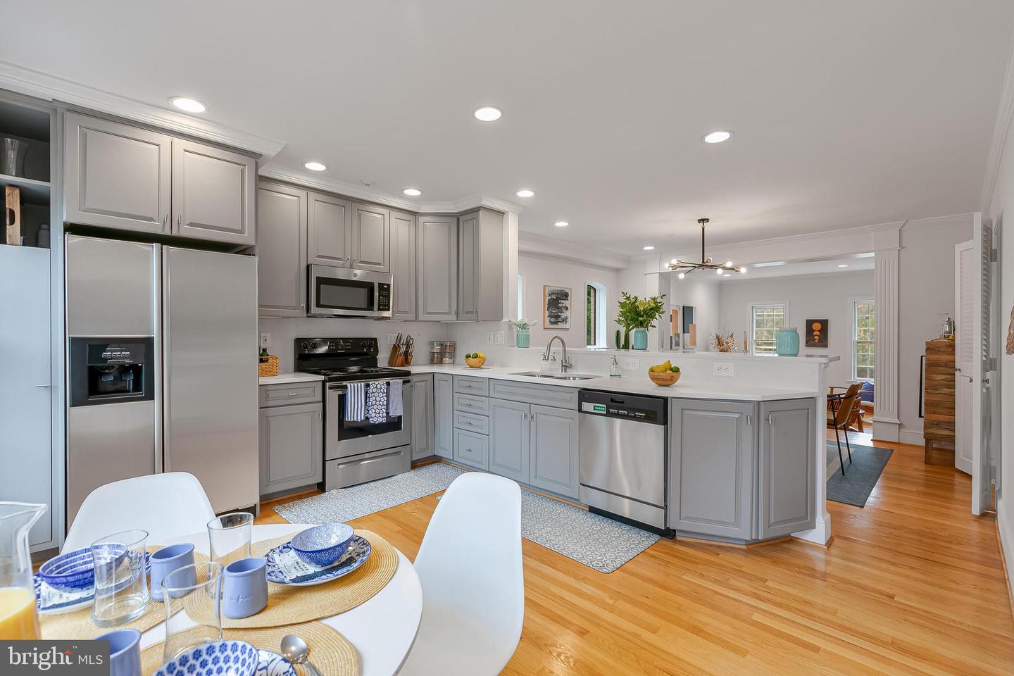 1340 N LYNNBROOK DR, ARLINGTON, Virginia 22201, 5 Bedrooms Bedrooms, ,3 BathroomsBathrooms,Residential,For sale,1340 N LYNNBROOK DR,VAAR2063898 MLS # VAAR2063898
