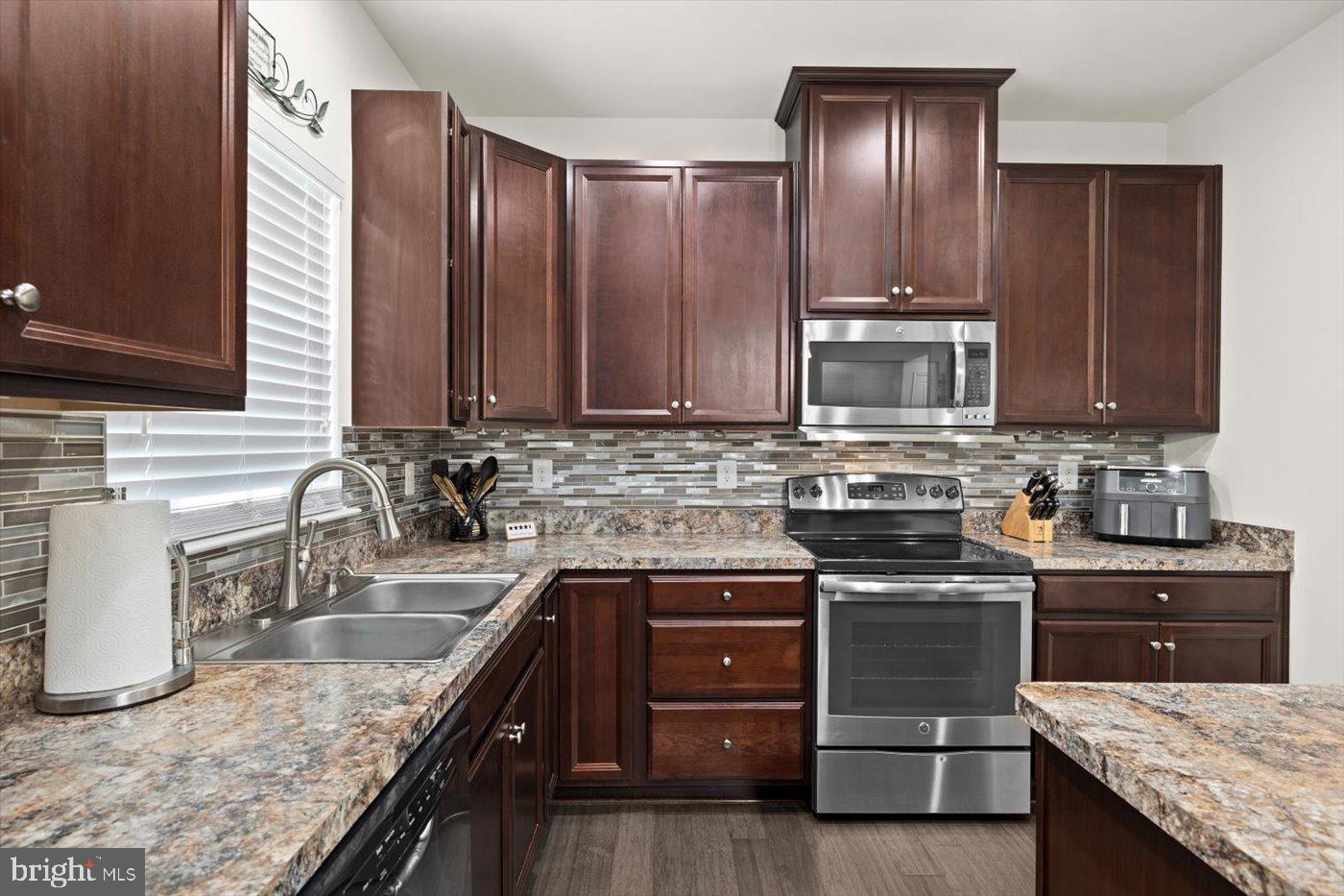 12231 SALT CEDAR LN, CULPEPER, Virginia 22701, 5 Bedrooms Bedrooms, ,3 BathroomsBathrooms,Residential,For sale,12231 SALT CEDAR LN,VACU2011612 MLS # VACU2011612