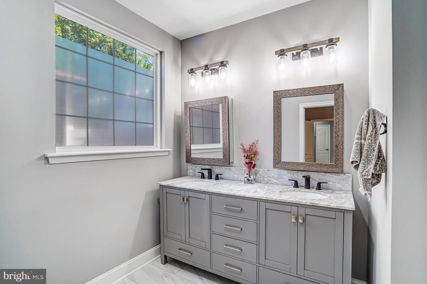 20530 DILLONVALE TER, ASHBURN, Virginia 20147, 3 Bedrooms Bedrooms, 13 Rooms Rooms,2 BathroomsBathrooms,Residential,For sale,20530 DILLONVALE TER,VALO2107242 MLS # VALO2107242
