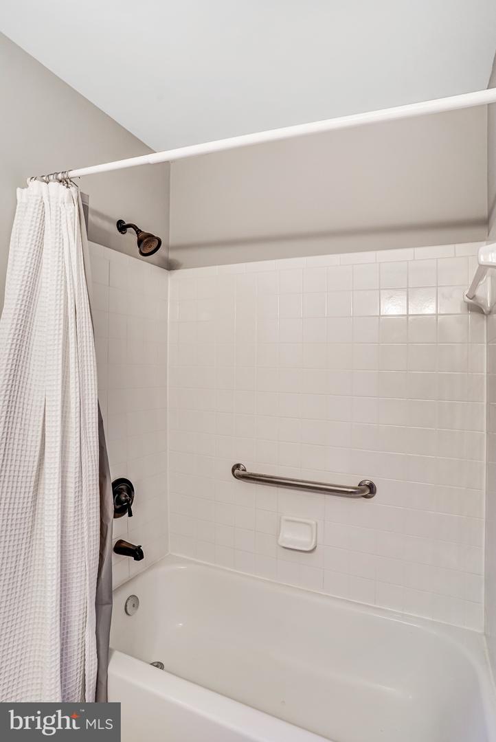 20530 DILLONVALE TER, ASHBURN, Virginia 20147, 3 Bedrooms Bedrooms, 13 Rooms Rooms,2 BathroomsBathrooms,Residential,For sale,20530 DILLONVALE TER,VALO2107242 MLS # VALO2107242