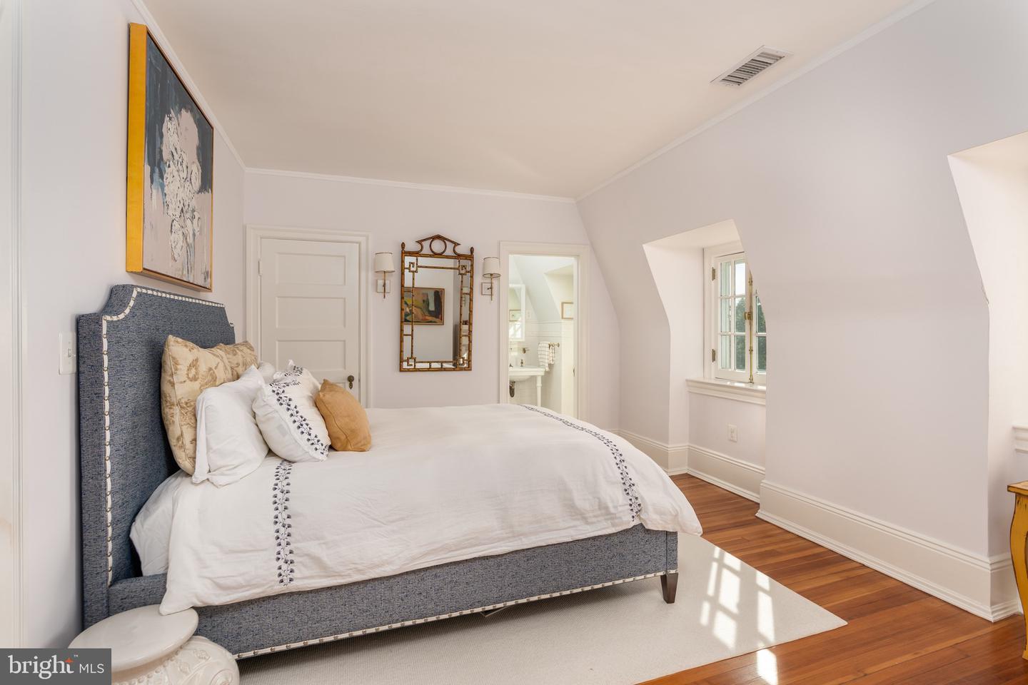 2131 BANCROFT PL NW, WASHINGTON, District Of Columbia 20008, 4 Bedrooms Bedrooms, ,3 BathroomsBathrooms,Residential,For sale,2131 BANCROFT PL NW,DCDC2223482 MLS # DCDC2223482