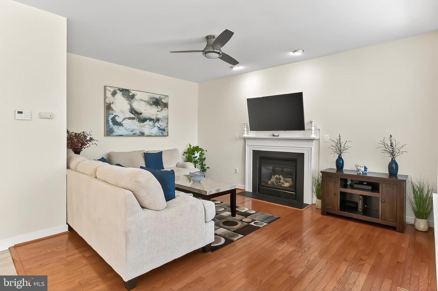 13441 KERR CT, WOODBRIDGE, Virginia 22193, 5 Bedrooms Bedrooms, ,3 BathroomsBathrooms,Residential,For sale,13441 KERR CT,VAPW2104456 MLS # VAPW2104456