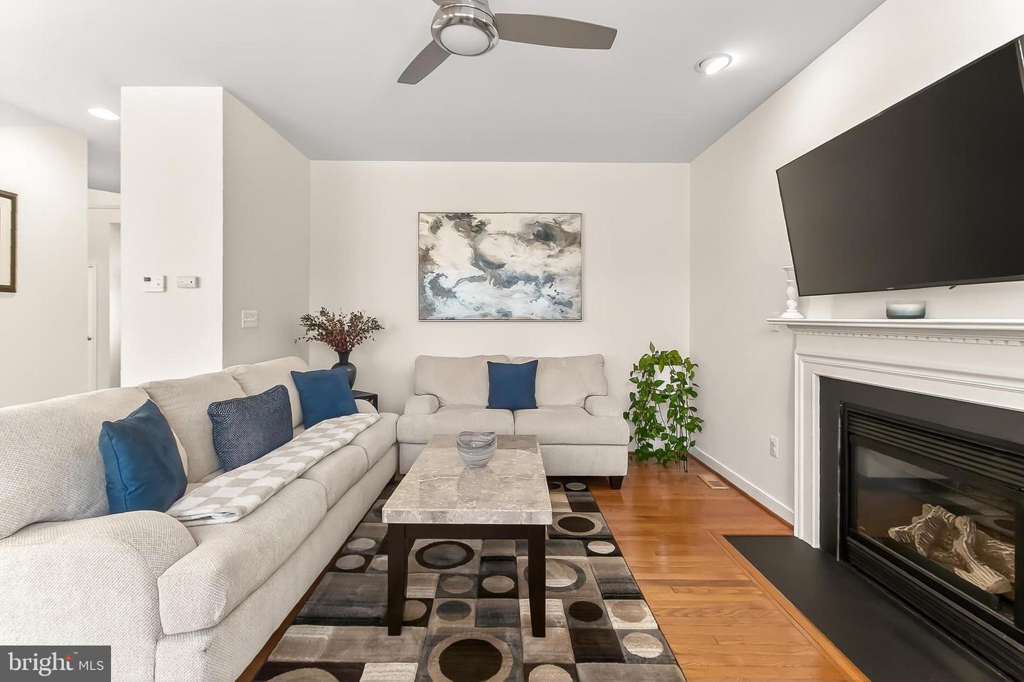 13441 KERR CT, WOODBRIDGE, Virginia 22193, 5 Bedrooms Bedrooms, ,3 BathroomsBathrooms,Residential,For sale,13441 KERR CT,VAPW2104456 MLS # VAPW2104456