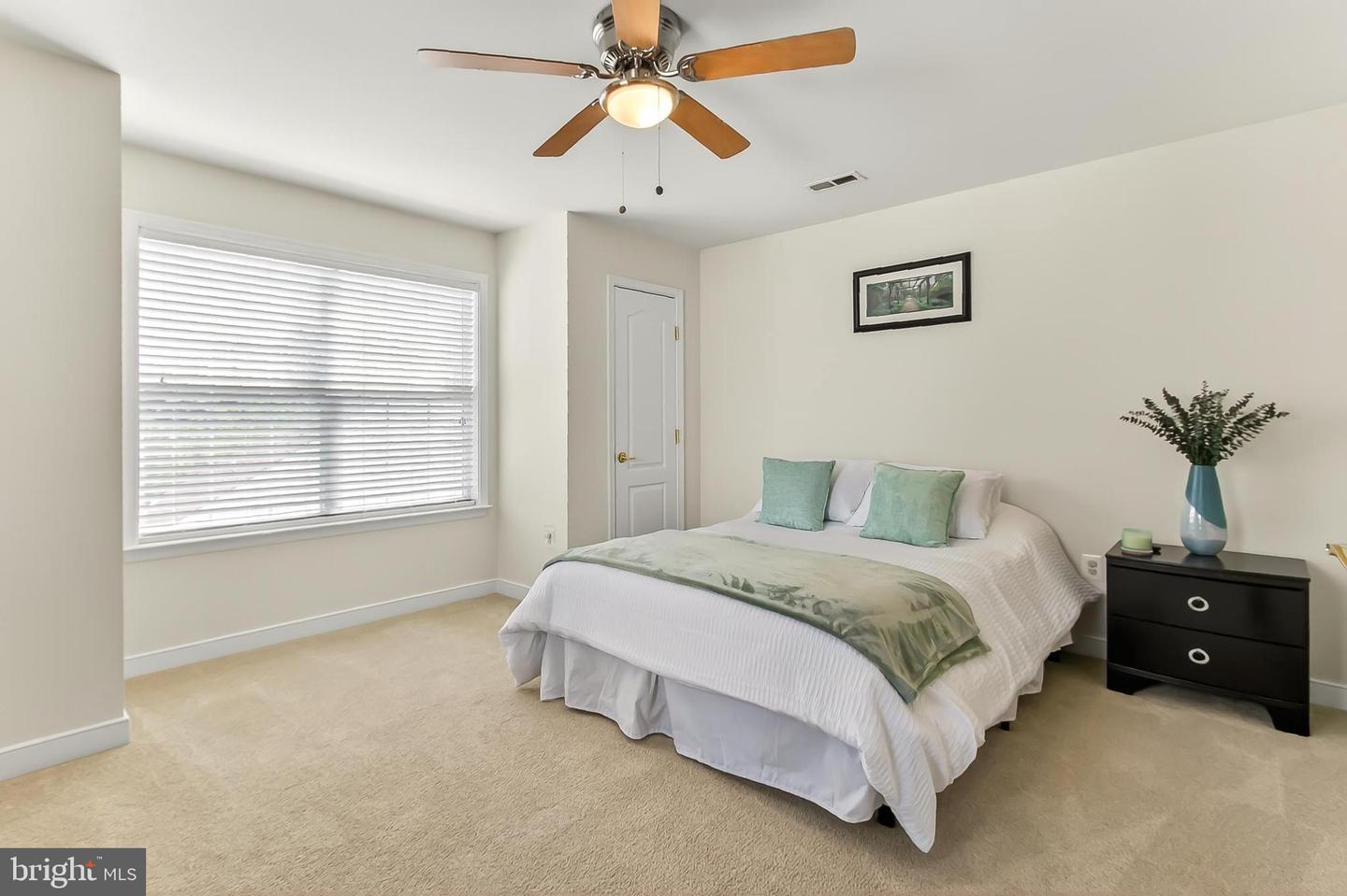 13441 KERR CT, WOODBRIDGE, Virginia 22193, 5 Bedrooms Bedrooms, ,3 BathroomsBathrooms,Residential,For sale,13441 KERR CT,VAPW2104456 MLS # VAPW2104456