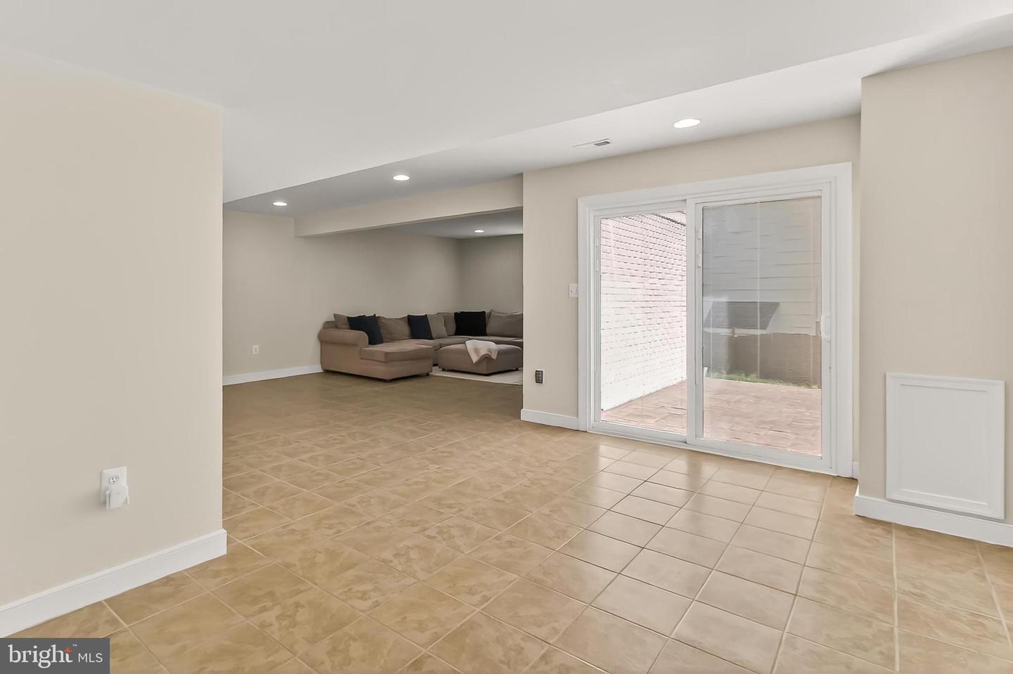 13441 KERR CT, WOODBRIDGE, Virginia 22193, 5 Bedrooms Bedrooms, ,3 BathroomsBathrooms,Residential,For sale,13441 KERR CT,VAPW2104456 MLS # VAPW2104456