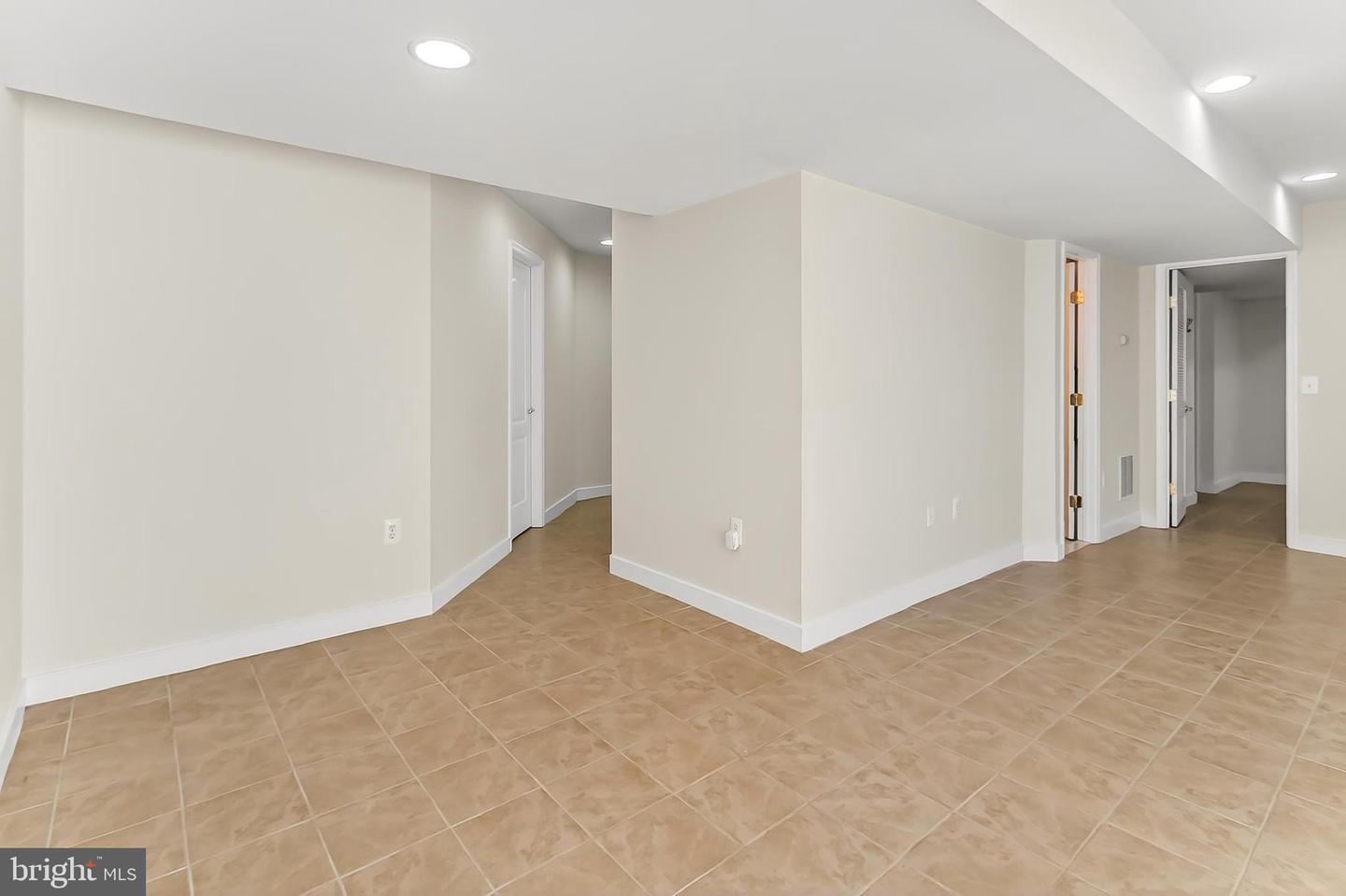 13441 KERR CT, WOODBRIDGE, Virginia 22193, 5 Bedrooms Bedrooms, ,3 BathroomsBathrooms,Residential,For sale,13441 KERR CT,VAPW2104456 MLS # VAPW2104456